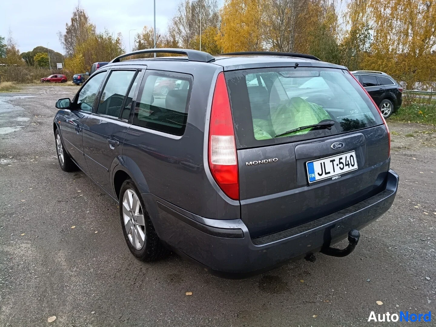 Harmaa Ford Mondeo 2002, takaviisto, kuva 5
