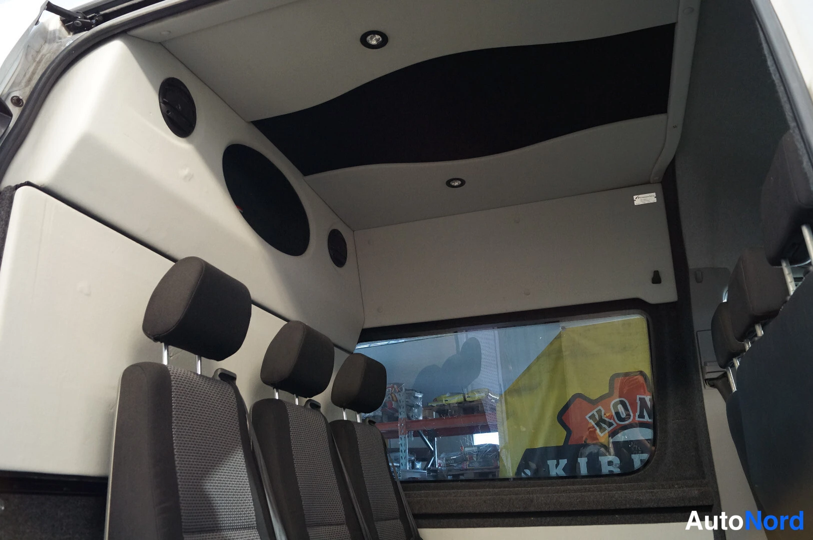 White Mercedes-Benz Sprinter 313 CDI 2010, rear seats, photo 12