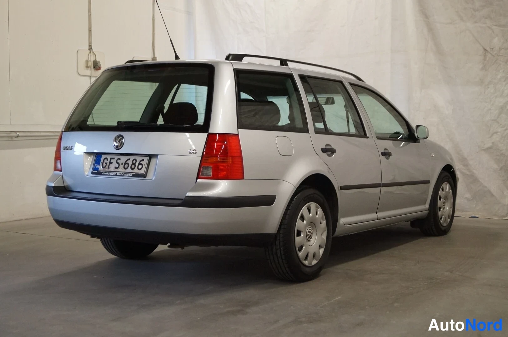 Hopea Volkswagen Golf 2004, takaviisto, kuva 3