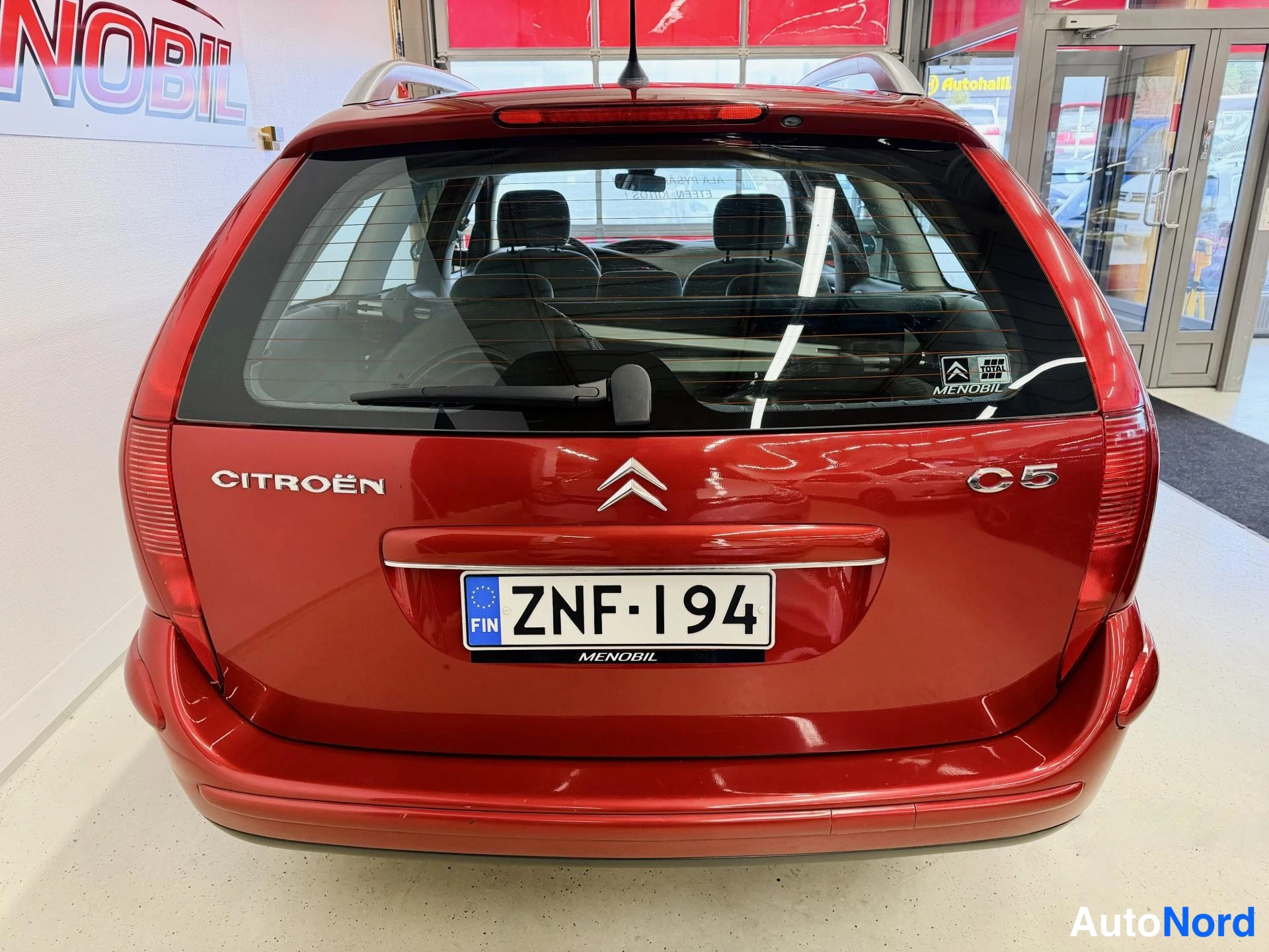 Punainen Citroen C5 2002, takaa, kuva 8