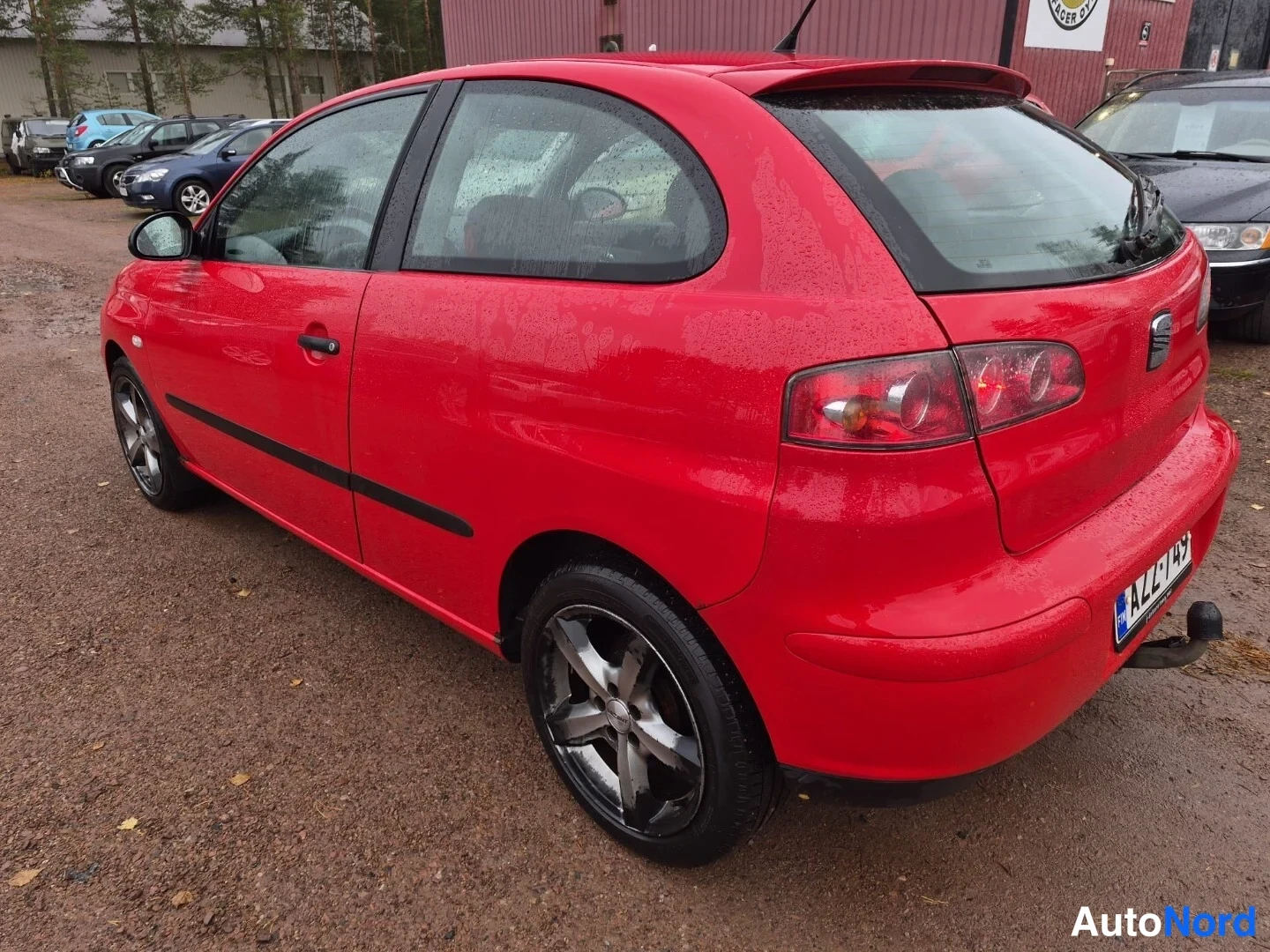 Punainen Seat Ibiza 2003, takaviisto, kuva 7