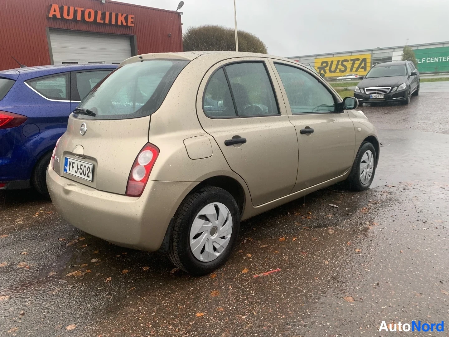 Beige Nissan Micra 2004, takaviisto, kuva 6