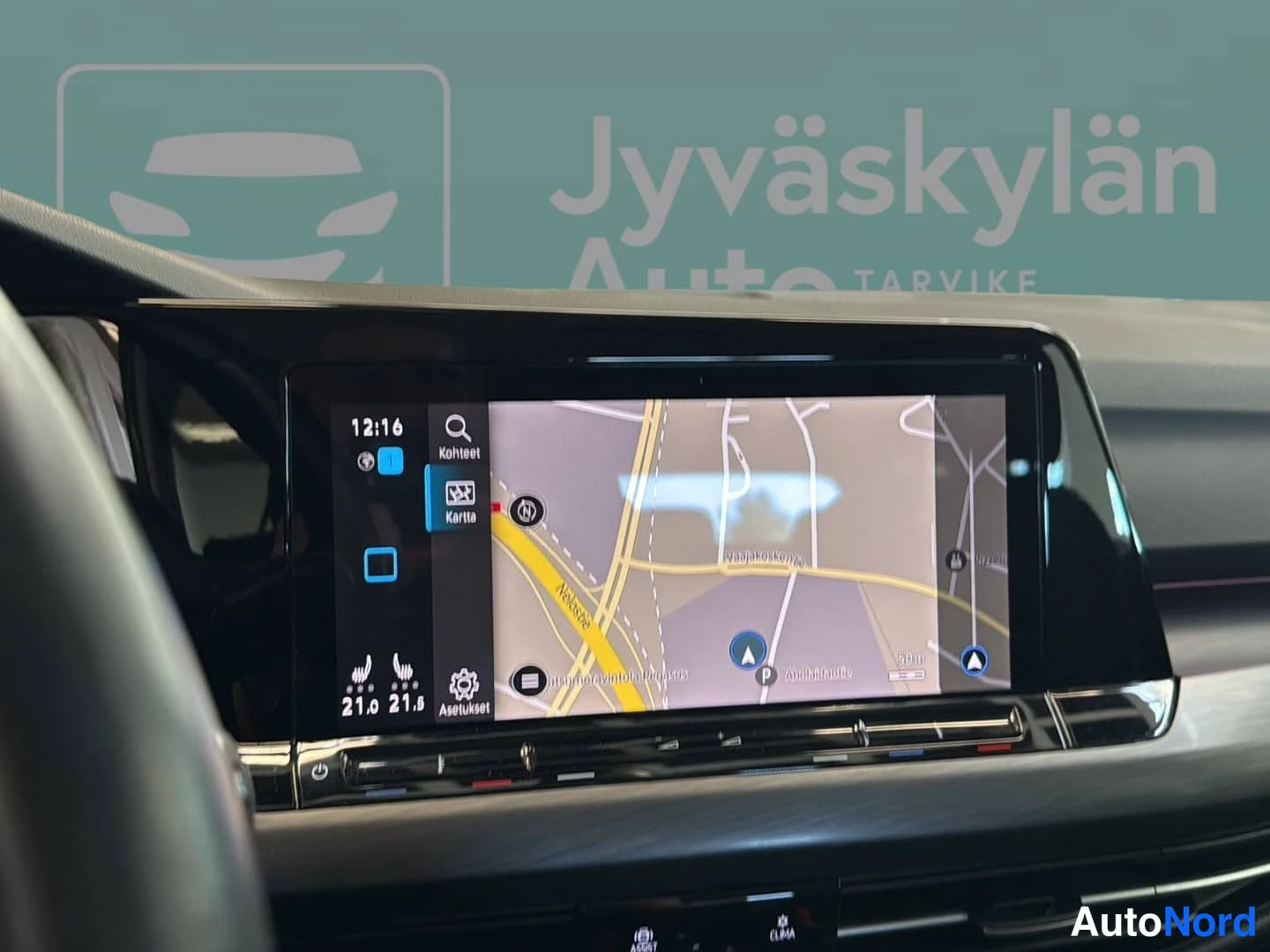 Harmaa Volkswagen Golf 2021, yksityiskohta, kuva 17