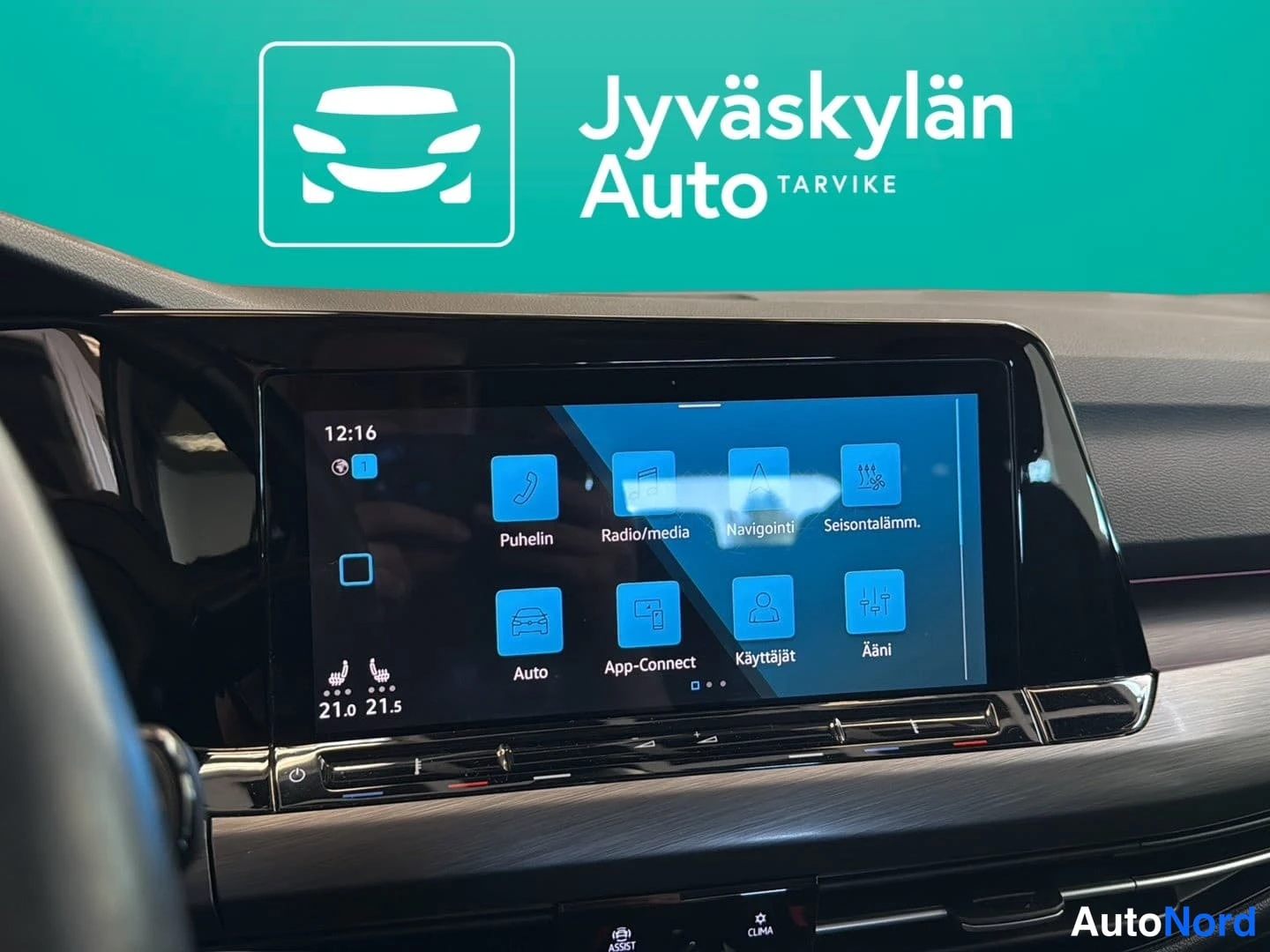 Harmaa Volkswagen Golf 2021, yksityiskohta, kuva 18
