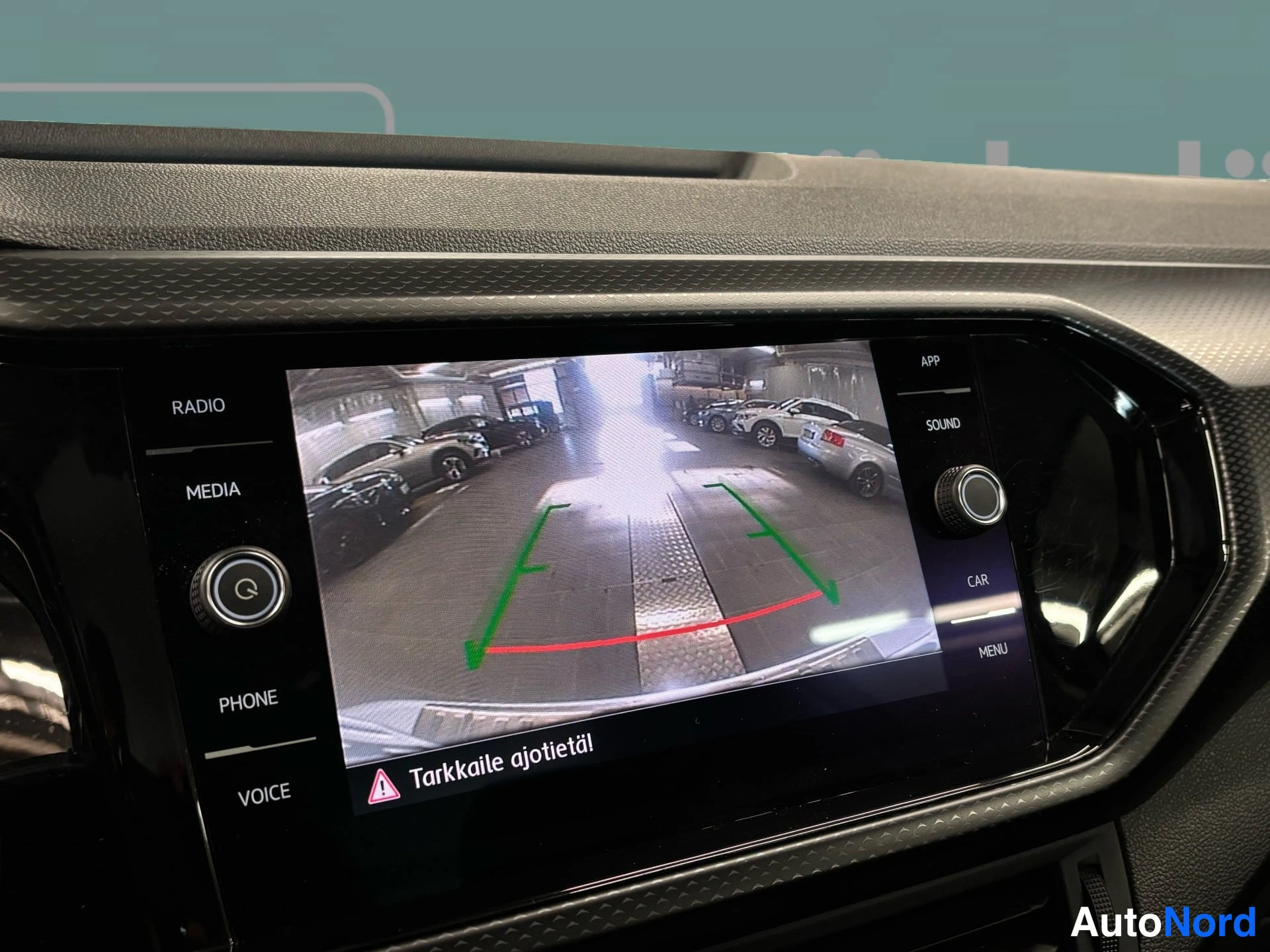 Valkoinen Volkswagen T-Cross 2021, yksityiskohta, kuva 13
