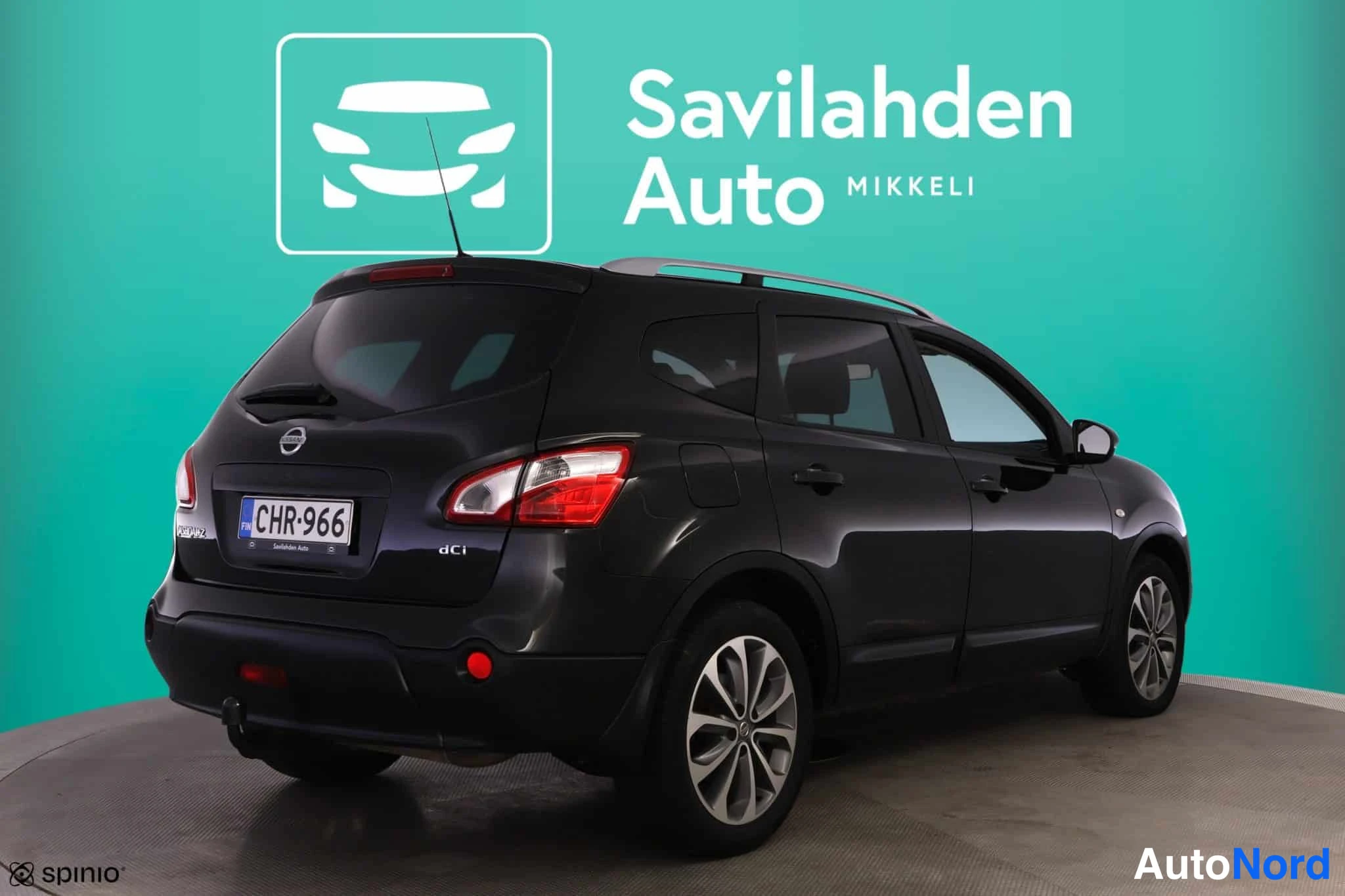 Musta Nissan Qashqai+2 2010, takaviisto, kuva 12