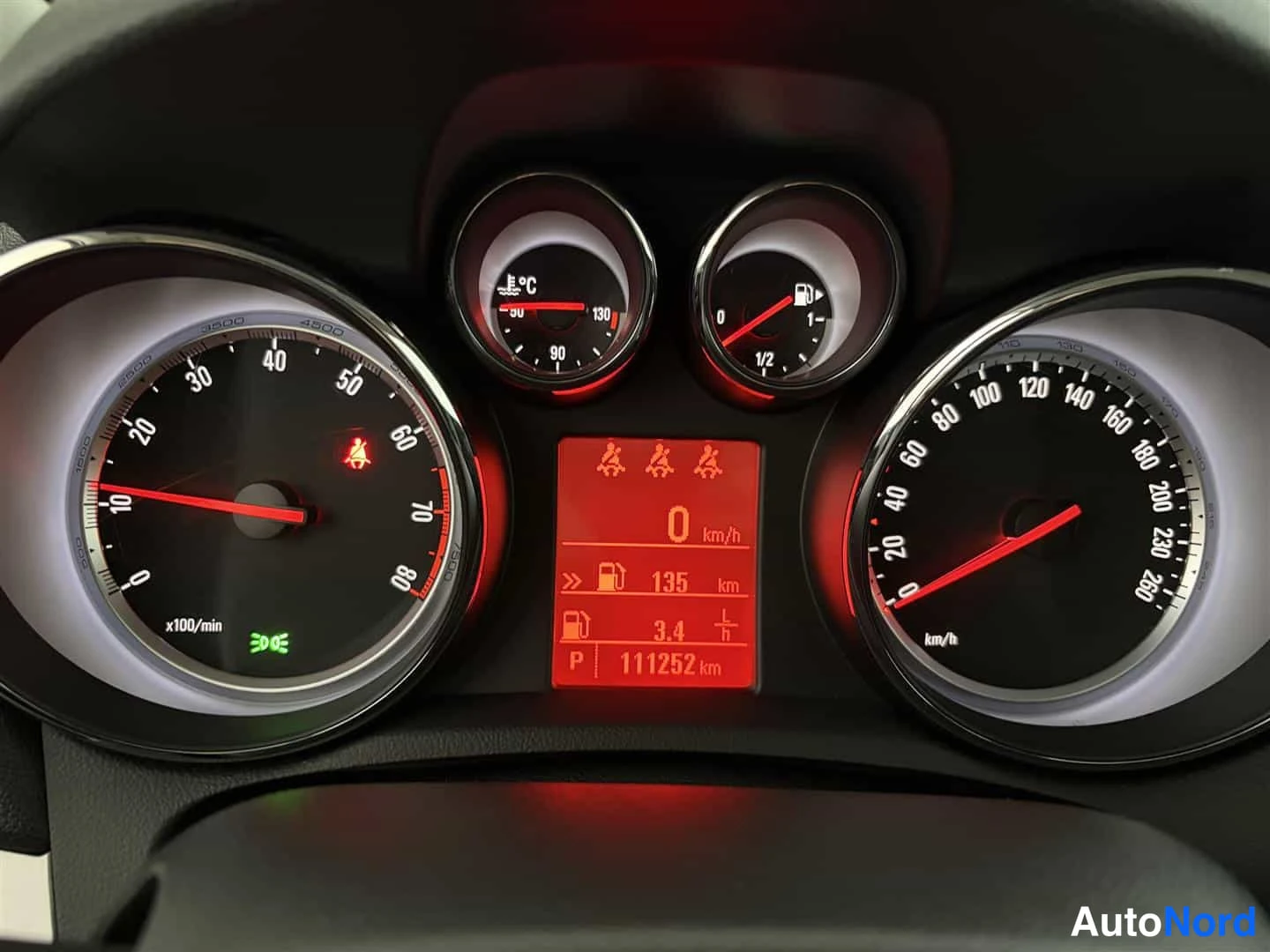 Sininen Opel Mokka 2016, yksityiskohta, kuva 22
