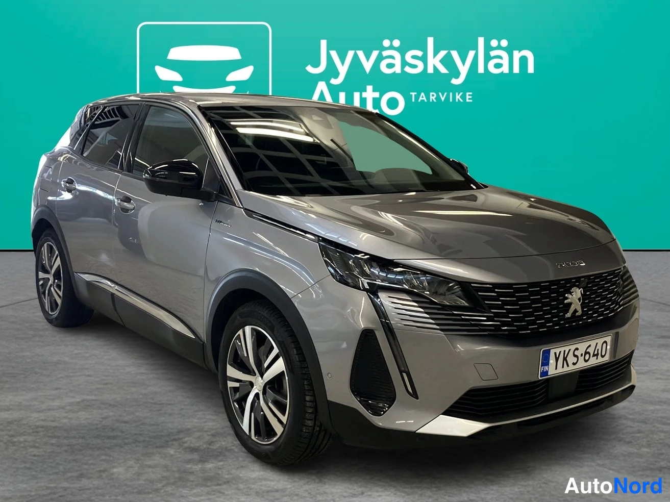 Harmaa Peugeot 3008 2022, etuviisto, keula oikealle, kuva 2