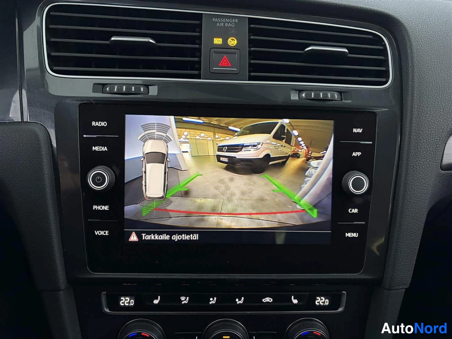 Sininen Volkswagen Golf 2017, yksityiskohta, kuva 23