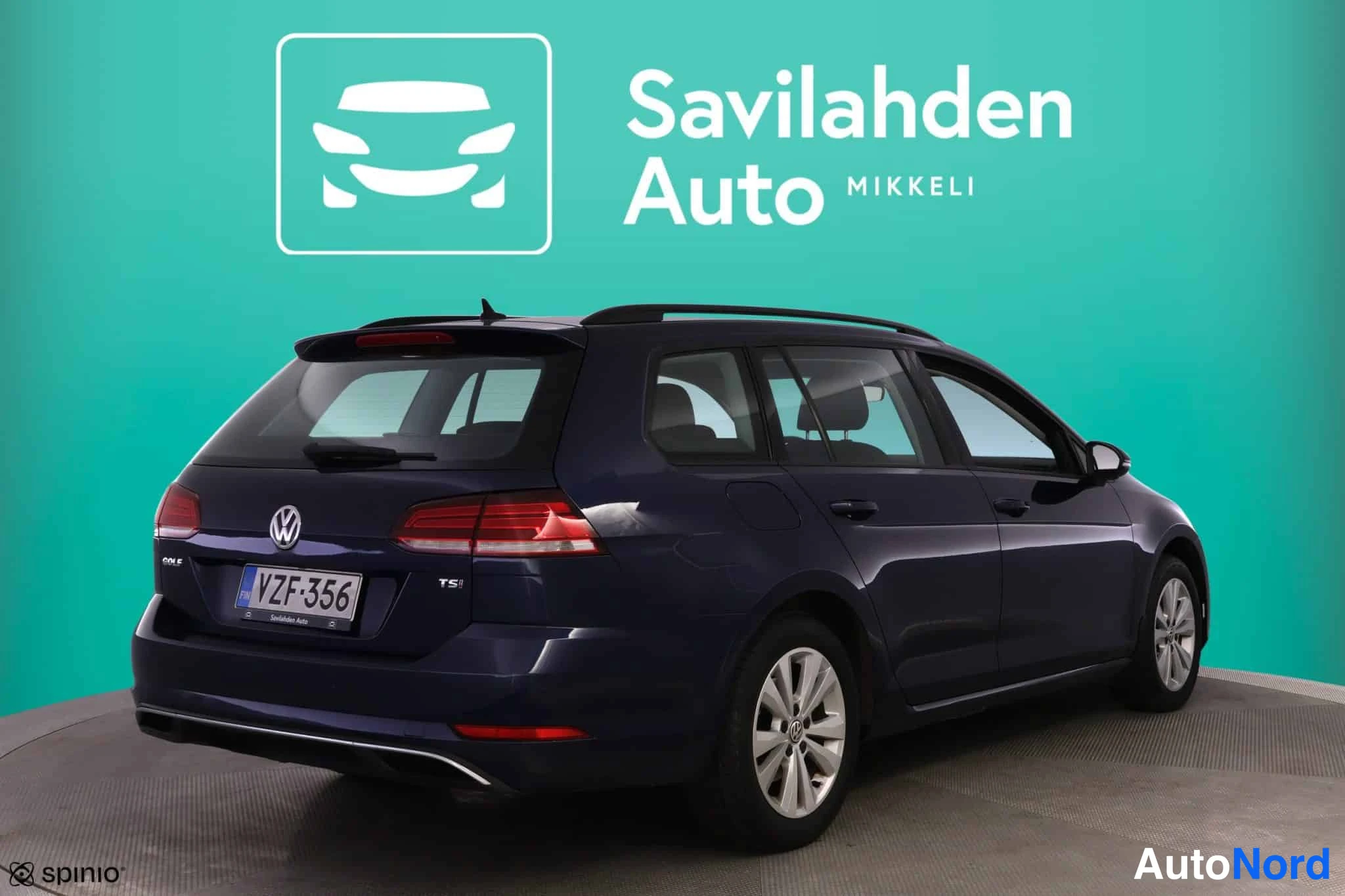 Sininen Volkswagen Golf 2017, takaviisto, kuva 11