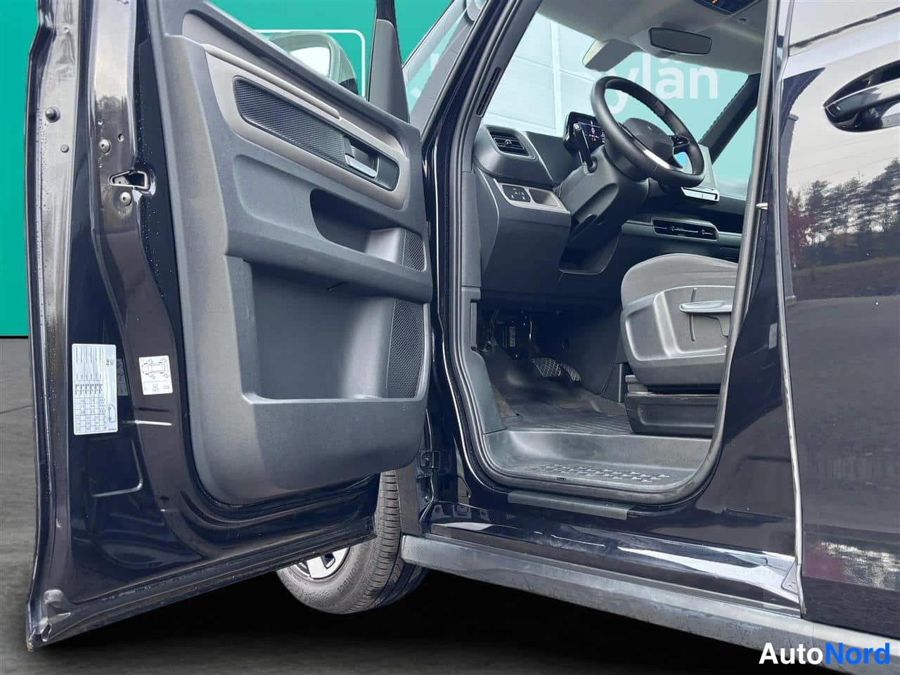 Black Volkswagen ID 2023, cockpit, photo 11