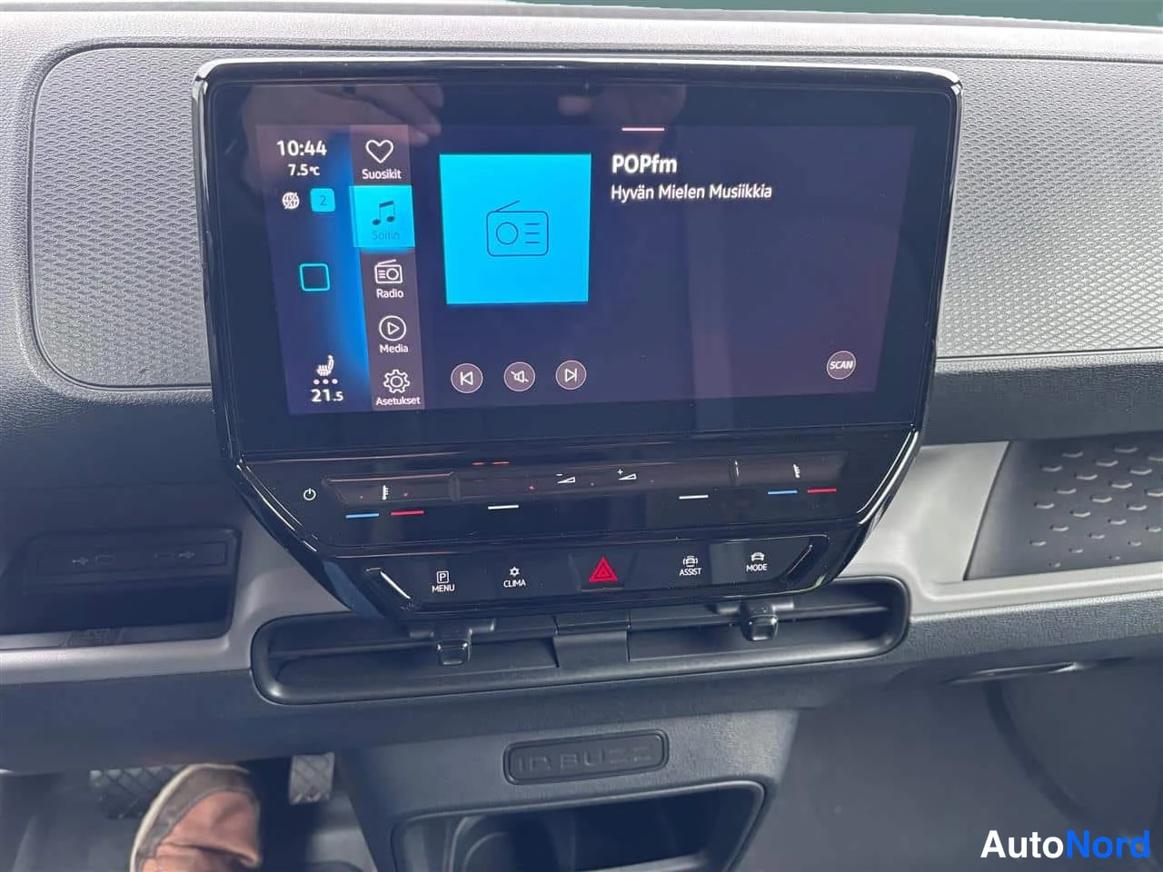 Black Volkswagen ID 2023, cockpit, photo 8