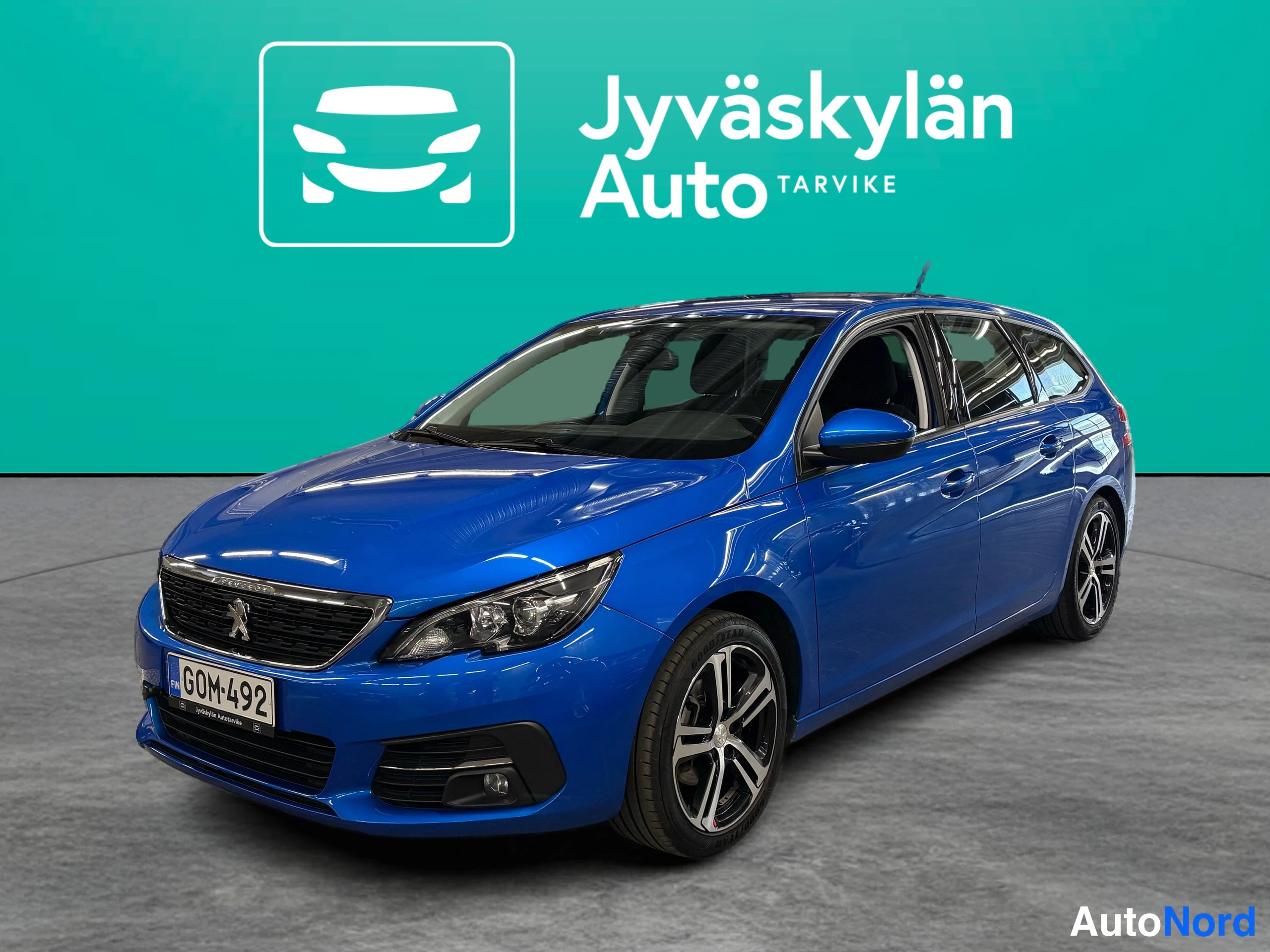 Sininen Peugeot 308 2020, etuviisto, keula vasemmalle, kuva 3