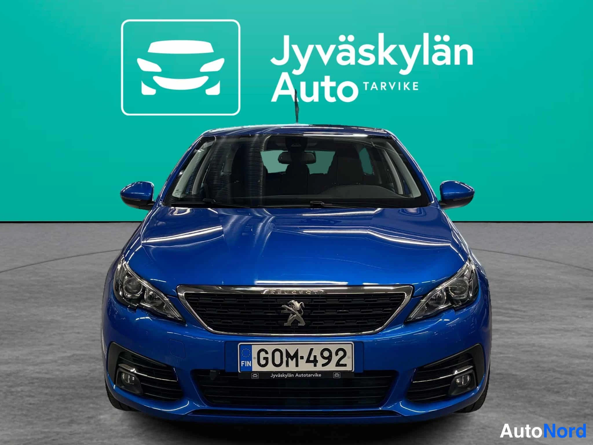 Sininen Peugeot 308 2020, edestä, kuva 9