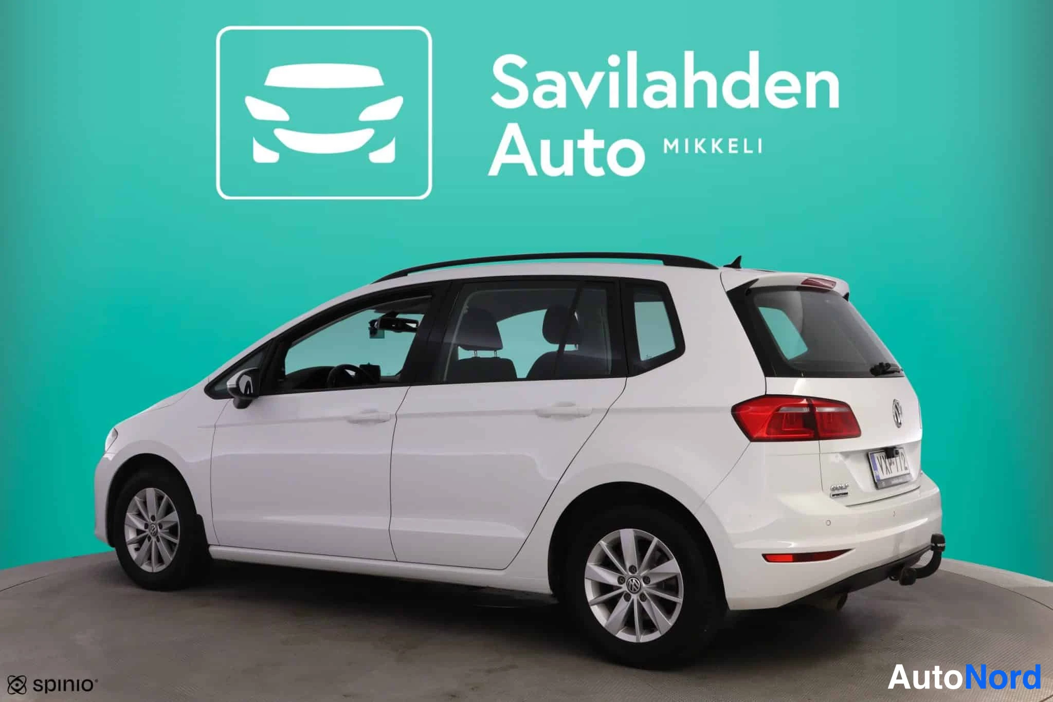 Valkoinen Volkswagen Golf Sportsvan 2014, takaviisto, kuva 7