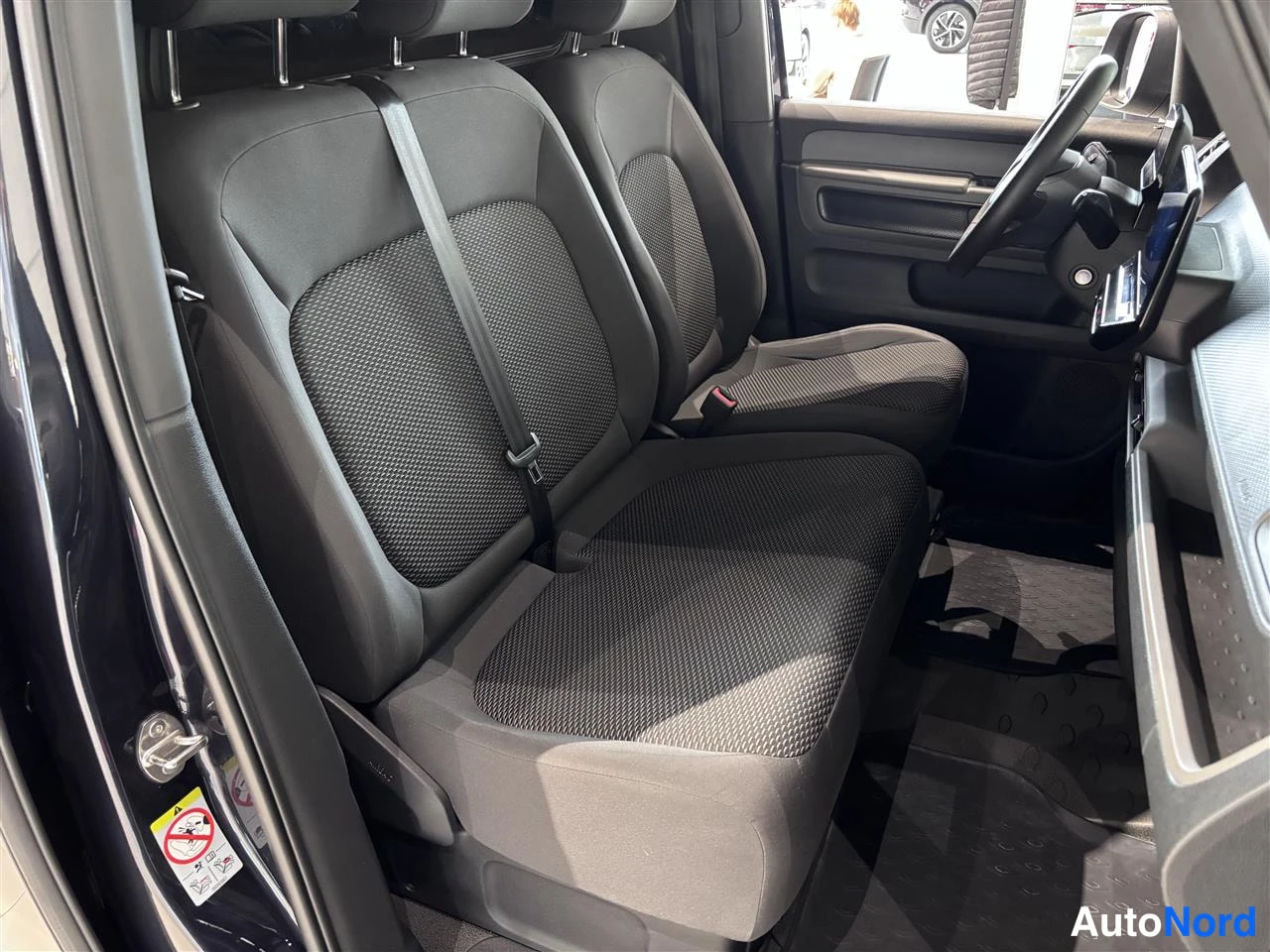 Blå Volkswagen ID 2022, framsäten, bild 11
