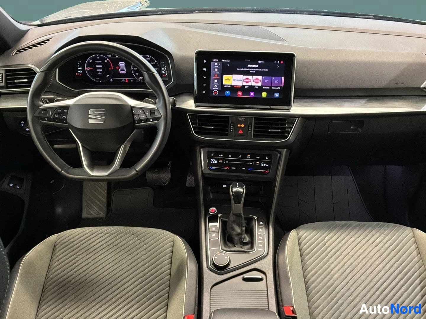 Harmaa Seat Tarraco 2023, ohjaamo, kuva 6