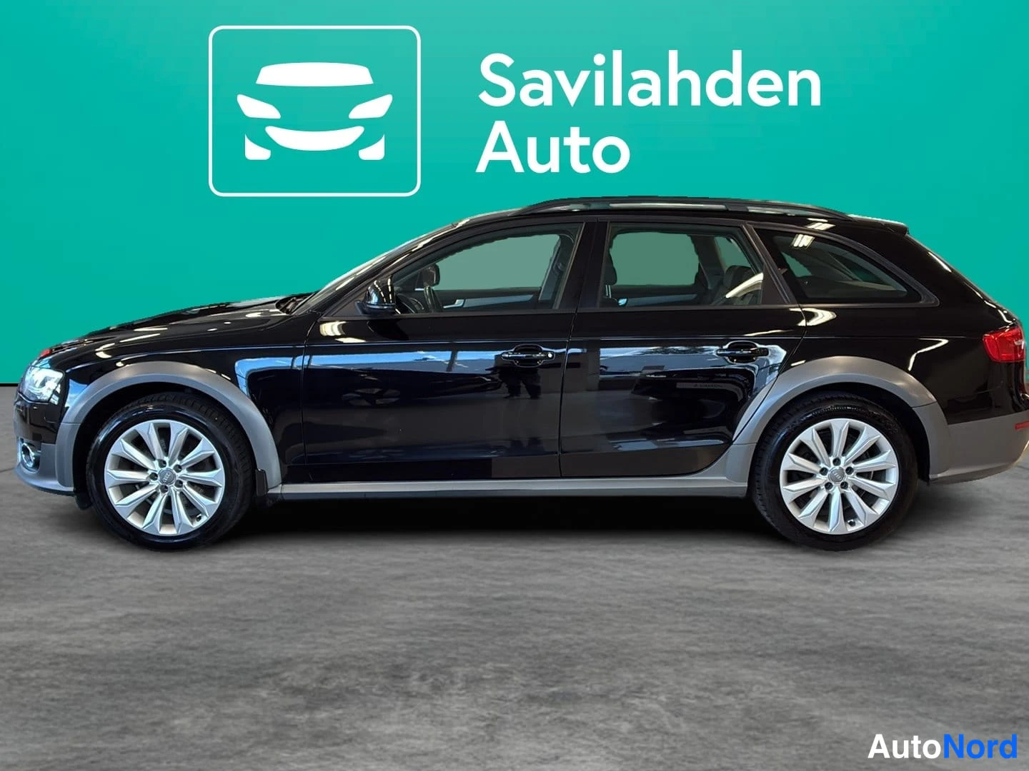 Musta Audi A4 allroad quattro 2015, sivulta, kuva 3