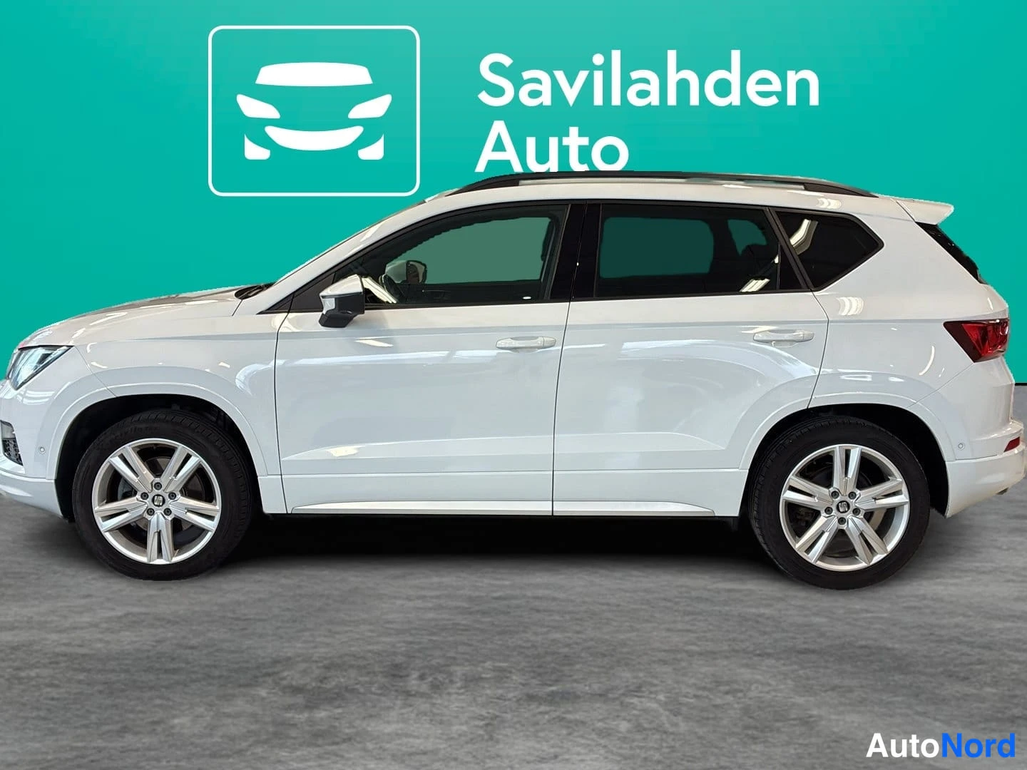 Valkoinen Seat Ateca 2018, sivulta, kuva 3