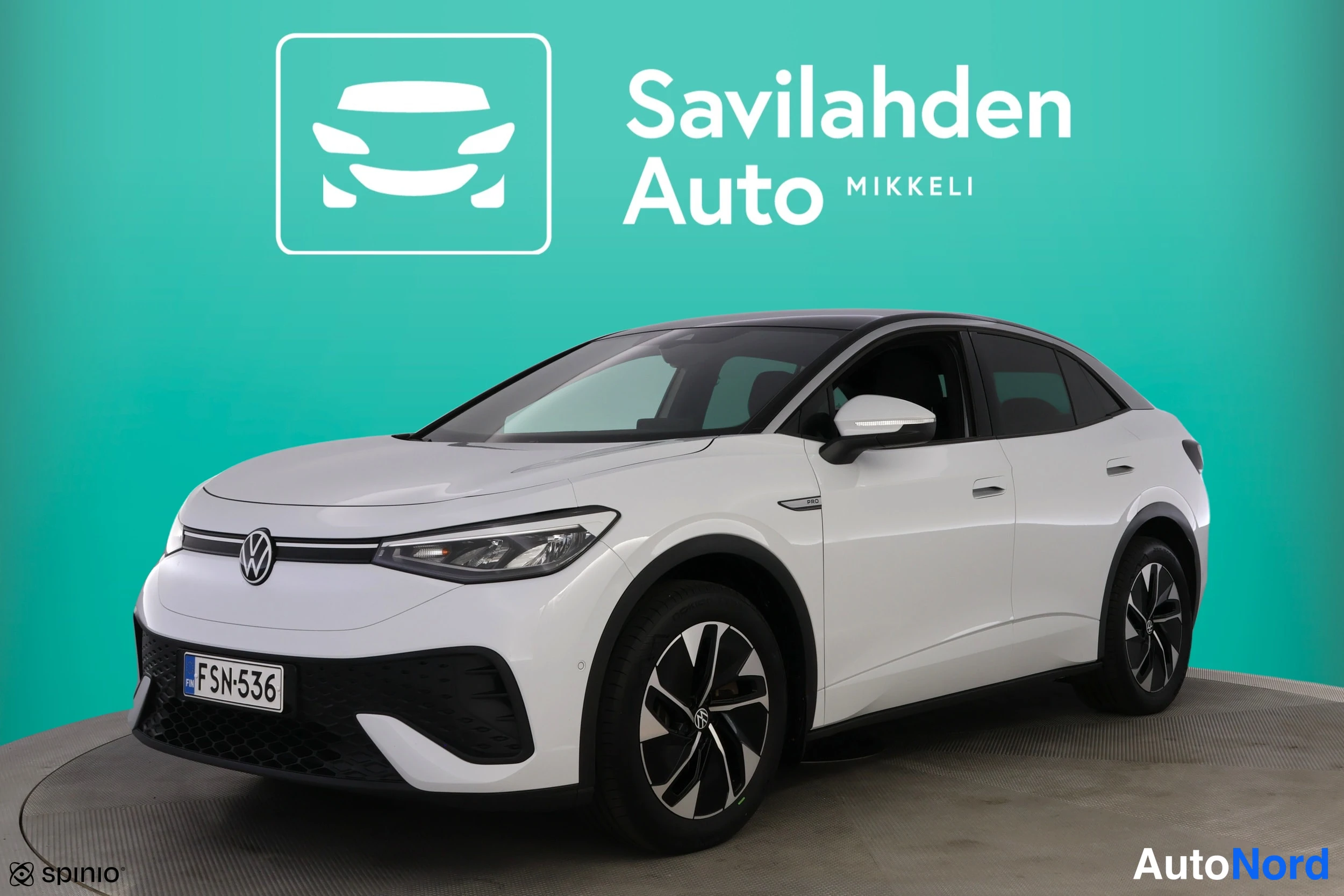 Valkoinen Volkswagen ID.5 2022, etuviisto, keula vasemmalle, kuva 2