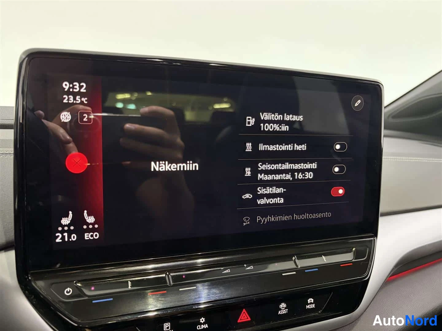 Valkoinen Volkswagen ID.5 2022, yksityiskohta, kuva 25