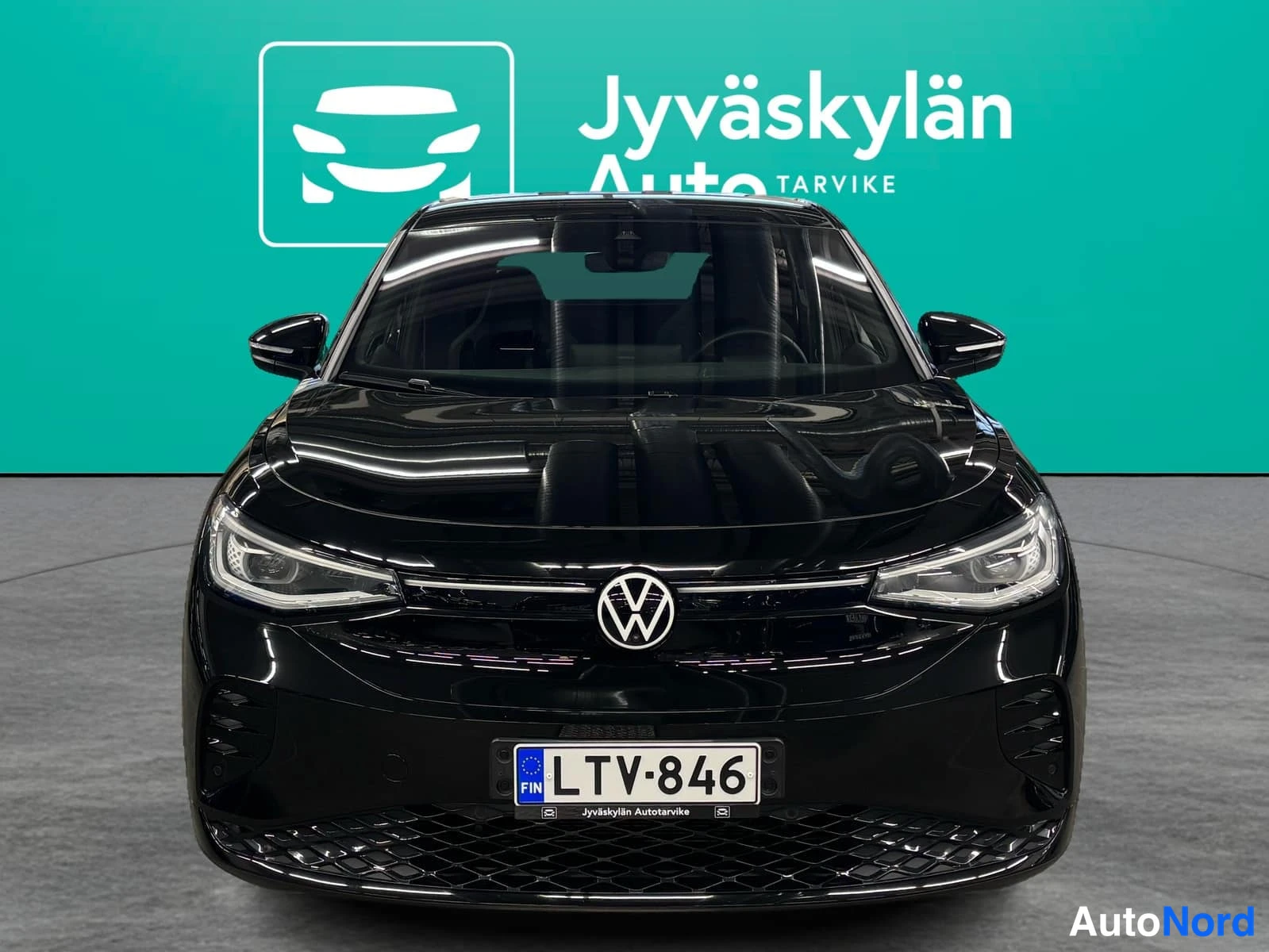 Musta Volkswagen ID.5 2026, edestä, kuva 5