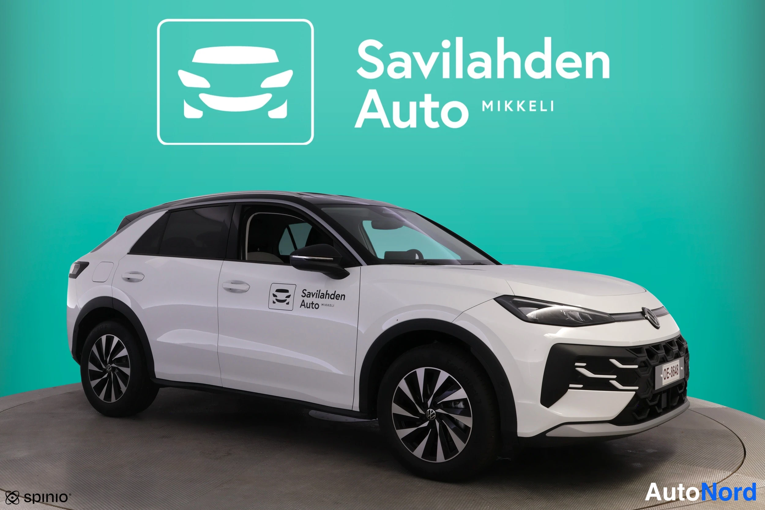 Harmaa Volkswagen T-Roc 2026, etuviisto, keula oikealle, kuva 5