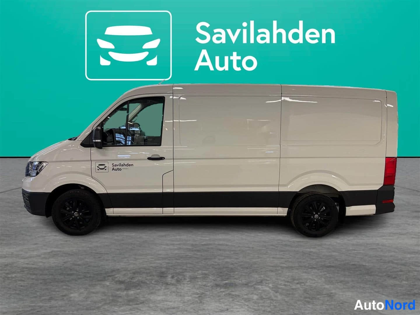 Valkoinen Volkswagen Crafter 2026, sivulta, kuva 4