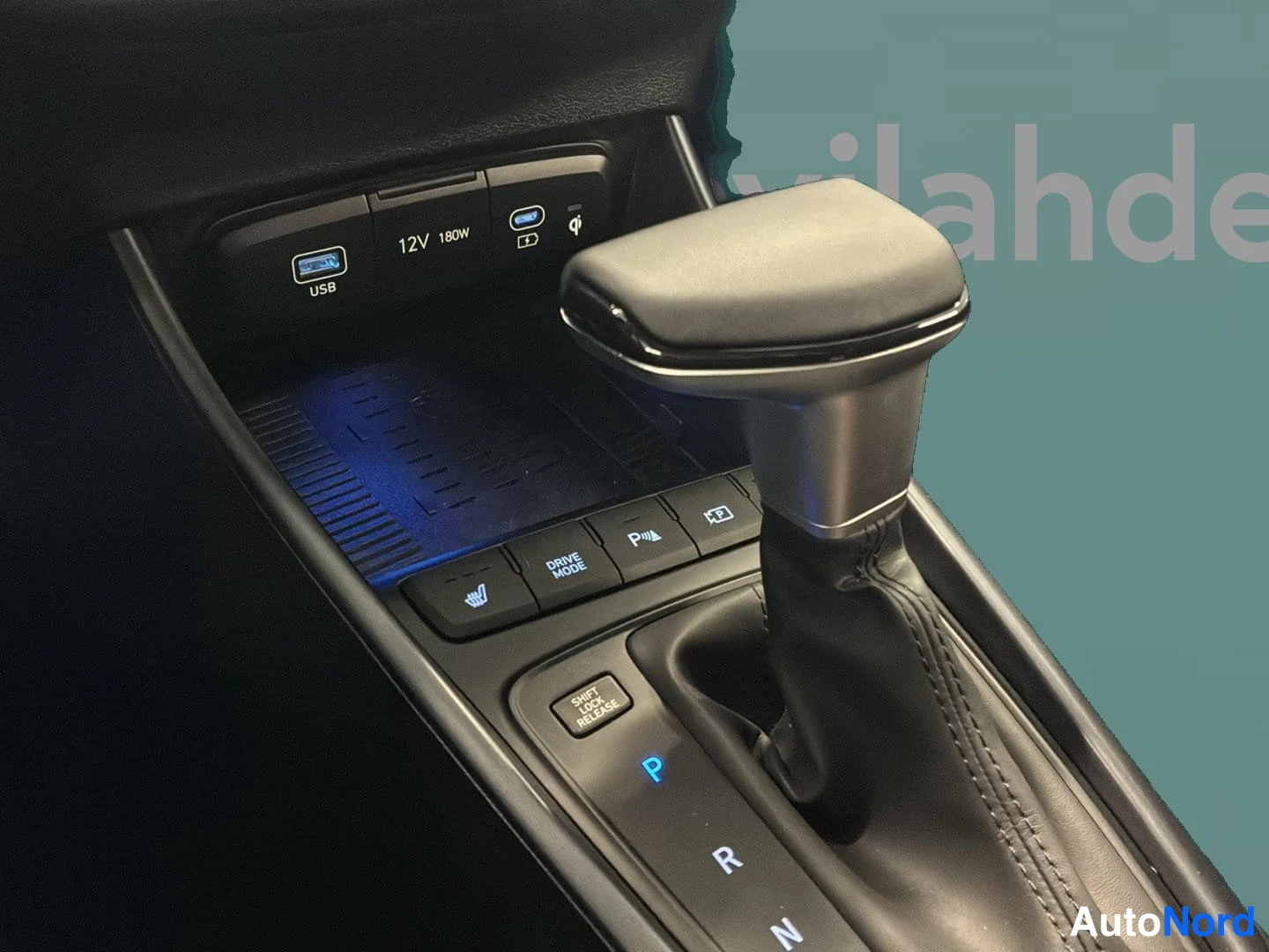 Valkoinen Hyundai Bayon 2026, yksityiskohta, kuva 20