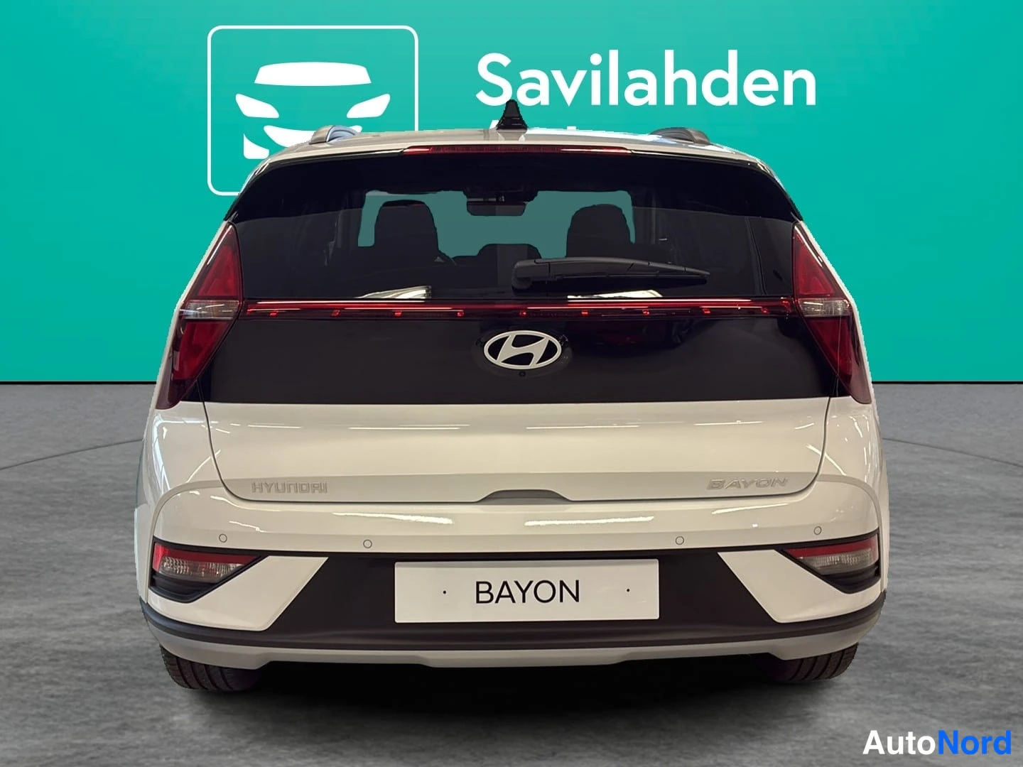Valkoinen Hyundai Bayon 2026, takaa, kuva 5