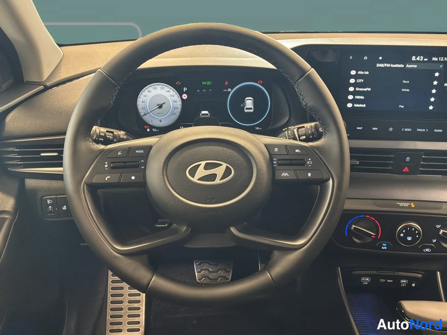 Valkoinen Hyundai Bayon 2026, ohjaamo, kuva 6