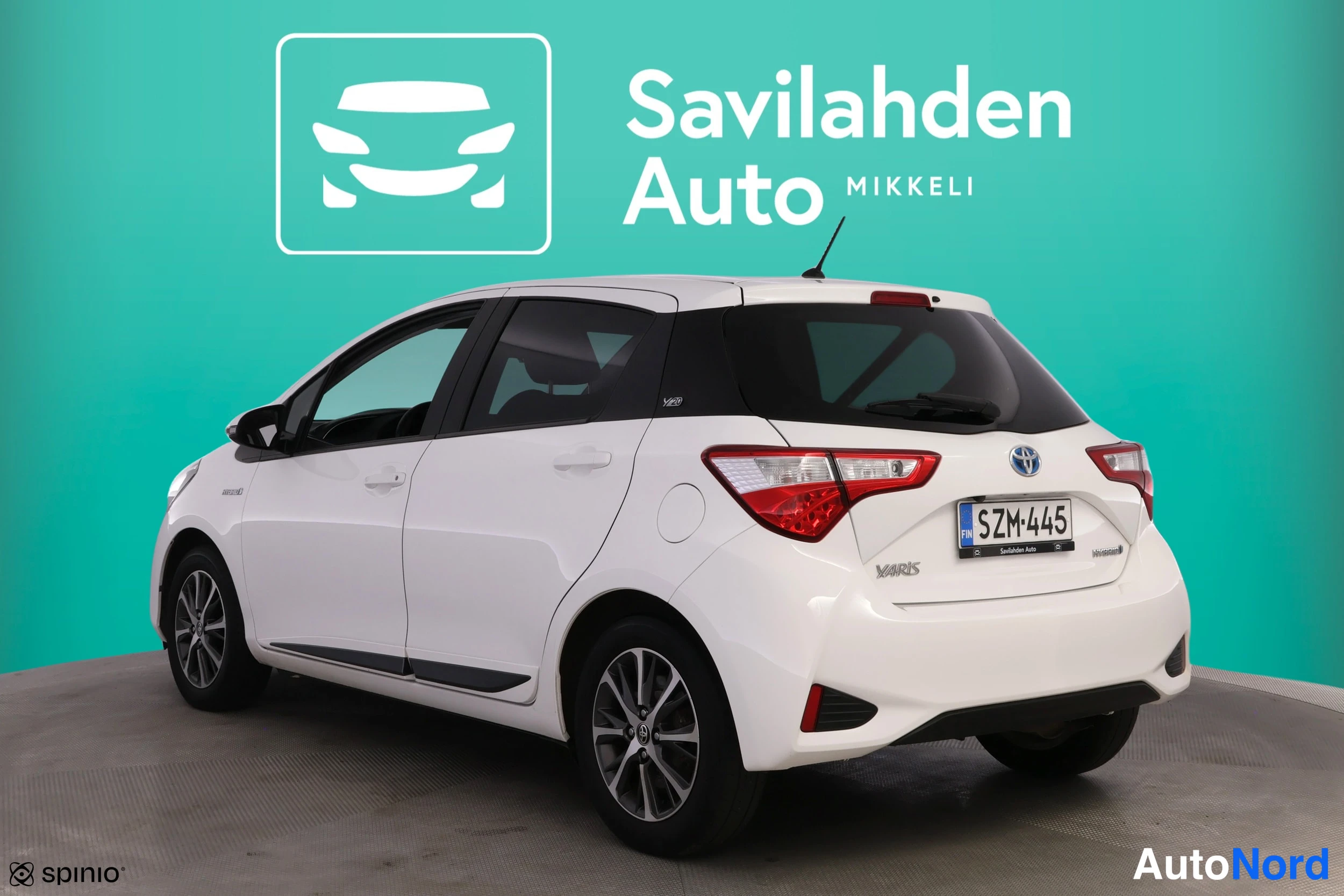 Valkoinen Toyota Yaris 2020, takaviisto, kuva 10