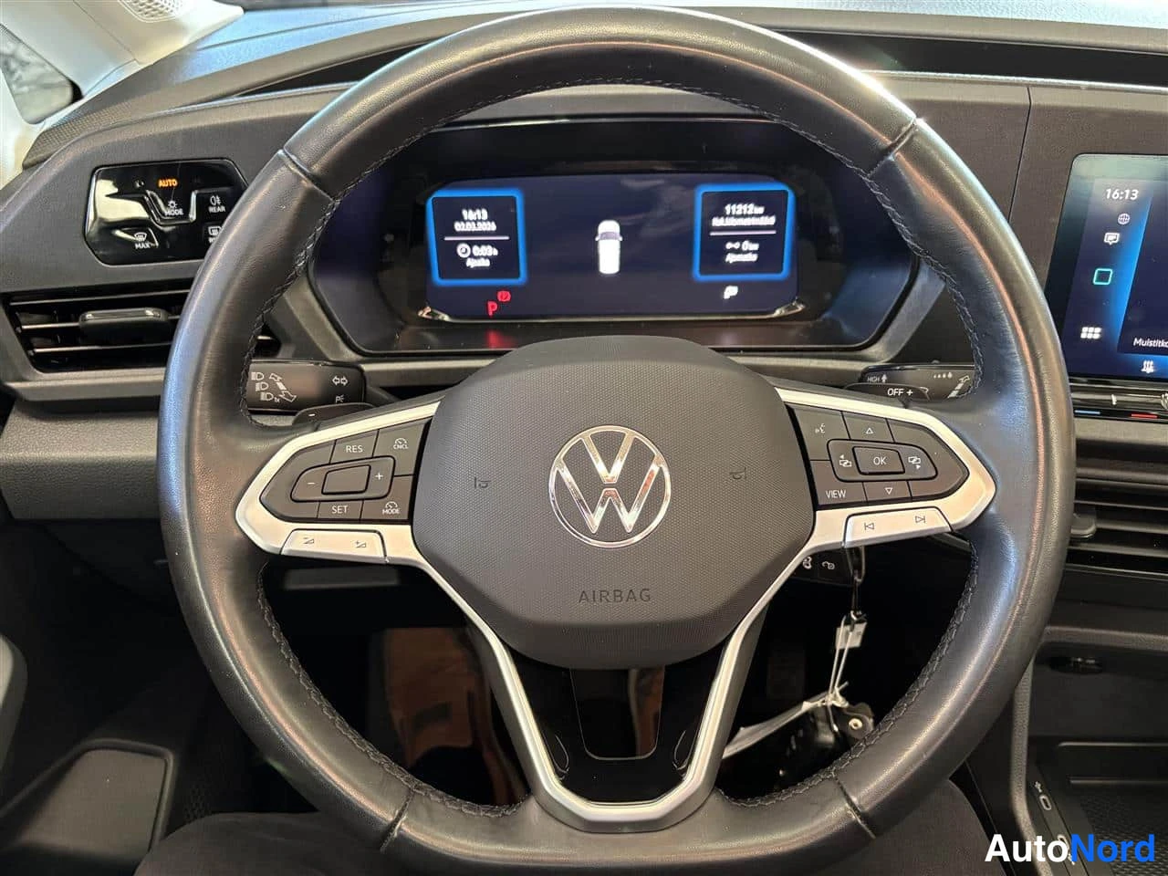 White Volkswagen Caddy 2025, cockpit, photo 9