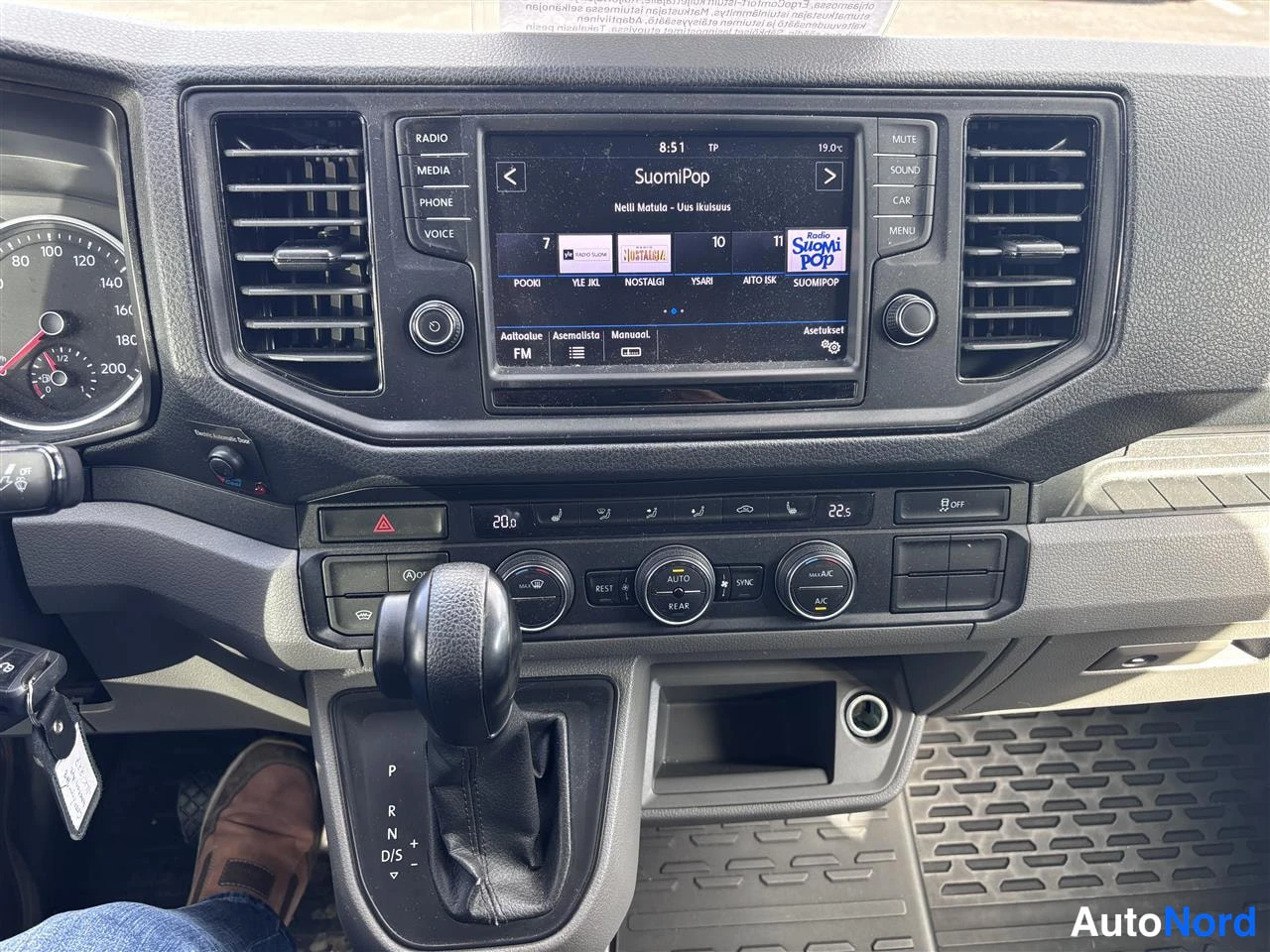 Black Volkswagen Crafter 2020, cockpit, photo 8