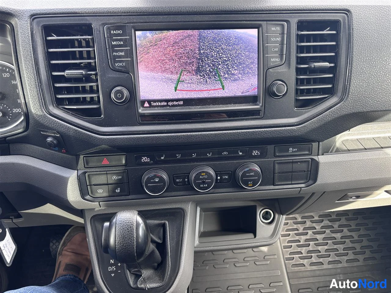 Black Volkswagen Crafter 2020, cockpit, photo 9