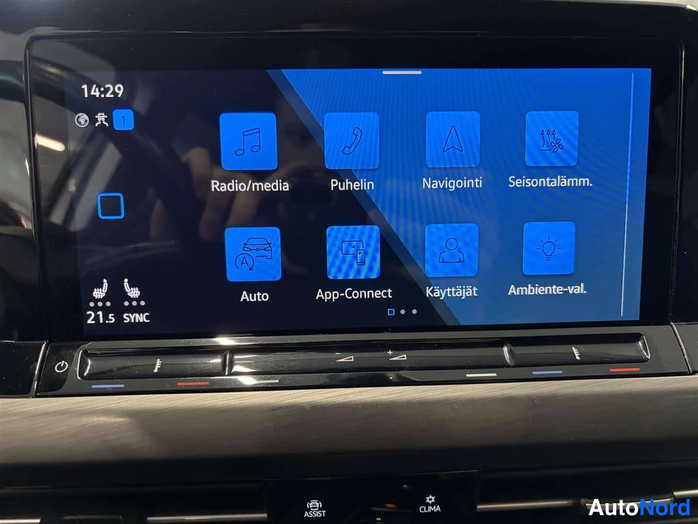 Harmaa Volkswagen Golf 2023, yksityiskohta, kuva 13