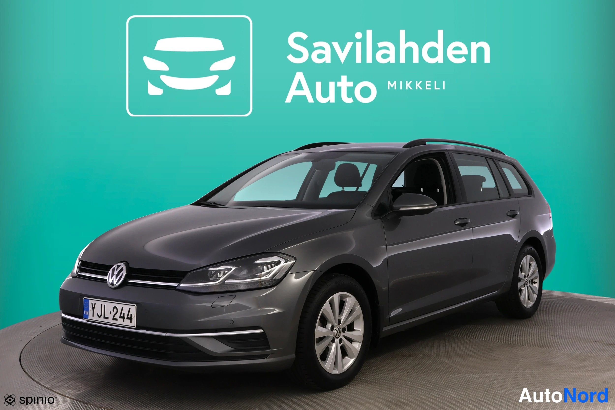 Harmaa Volkswagen Golf 2017, etuviisto, keula vasemmalle, kuva 2