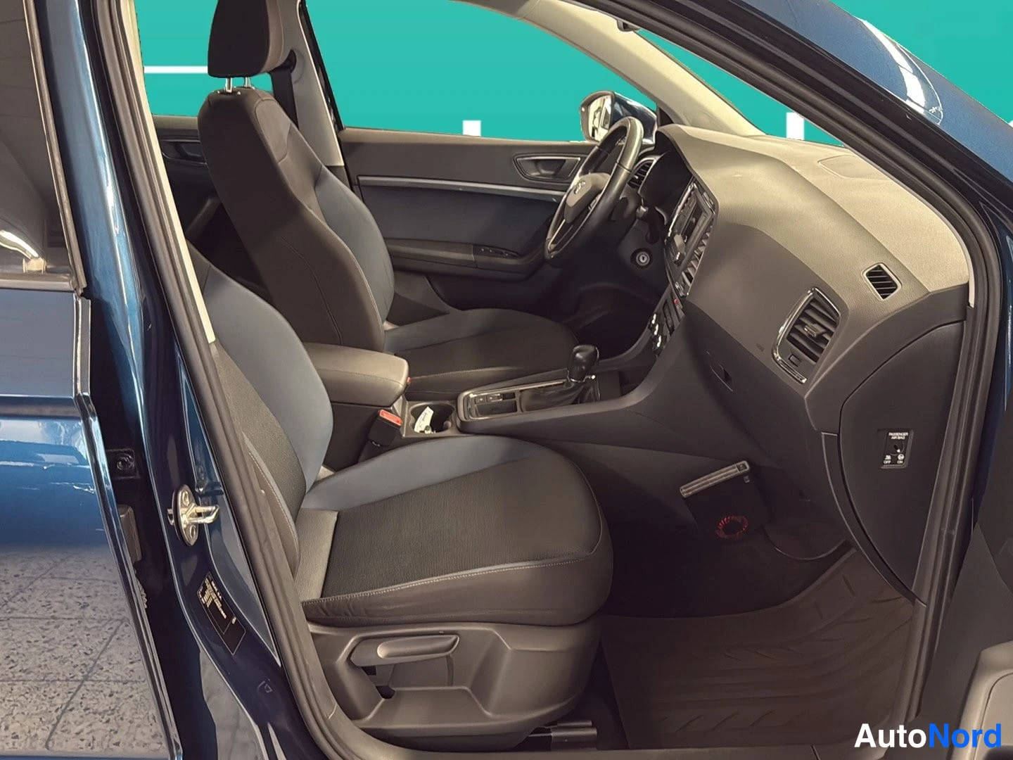 Sininen Seat Ateca 2017, etuistuimet, kuva 12