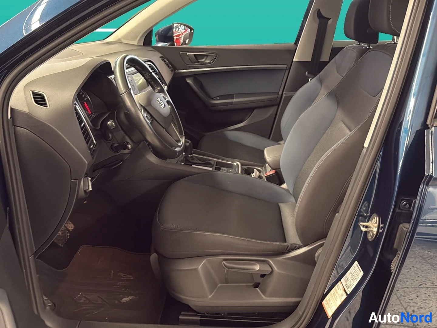 Sininen Seat Ateca 2017, etuistuimet, kuva 13