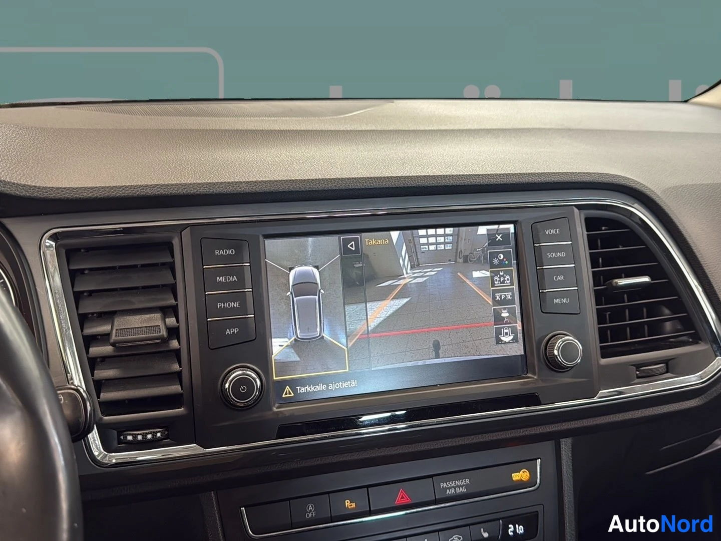 Valkoinen Seat Ateca 2018, yksityiskohta, kuva 21