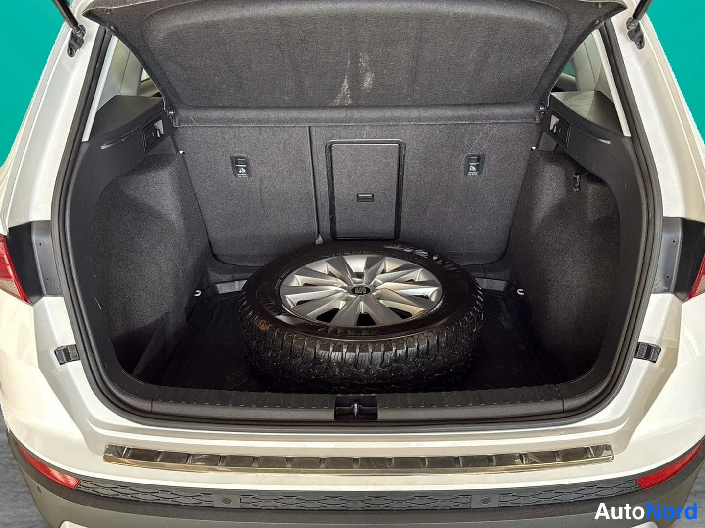 Valkoinen Seat Ateca 2018, tavaratila, kuva 14