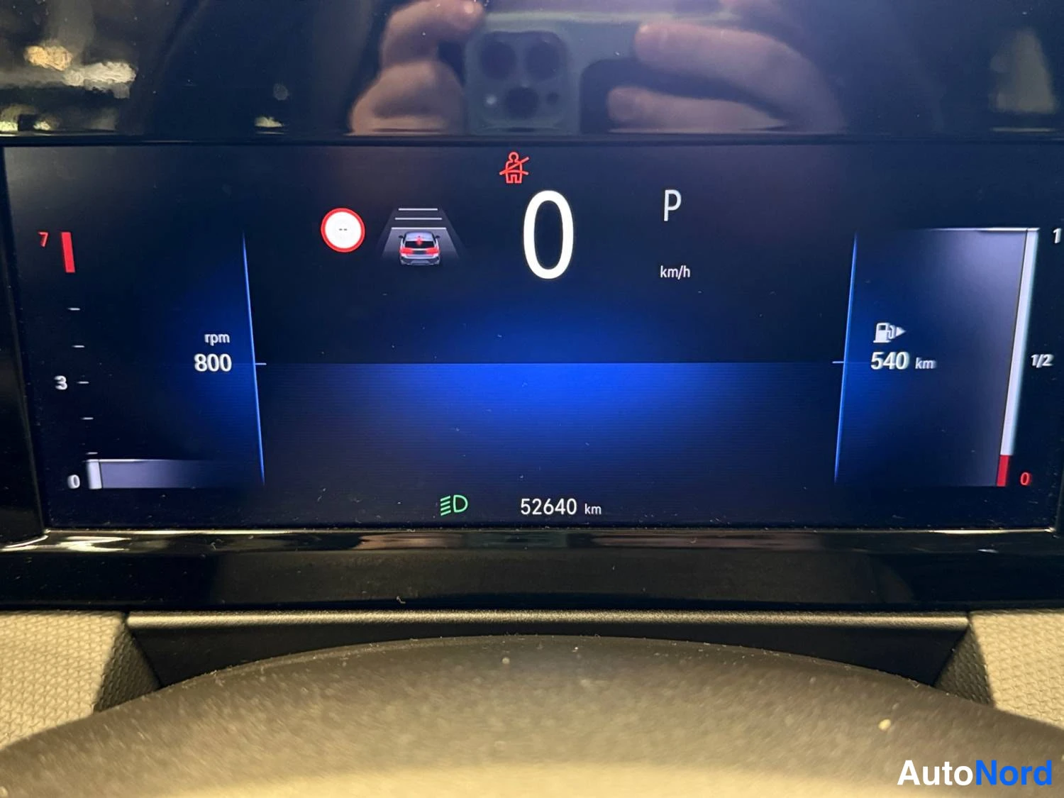Musta Opel Astra 2024, yksityiskohta, kuva 17