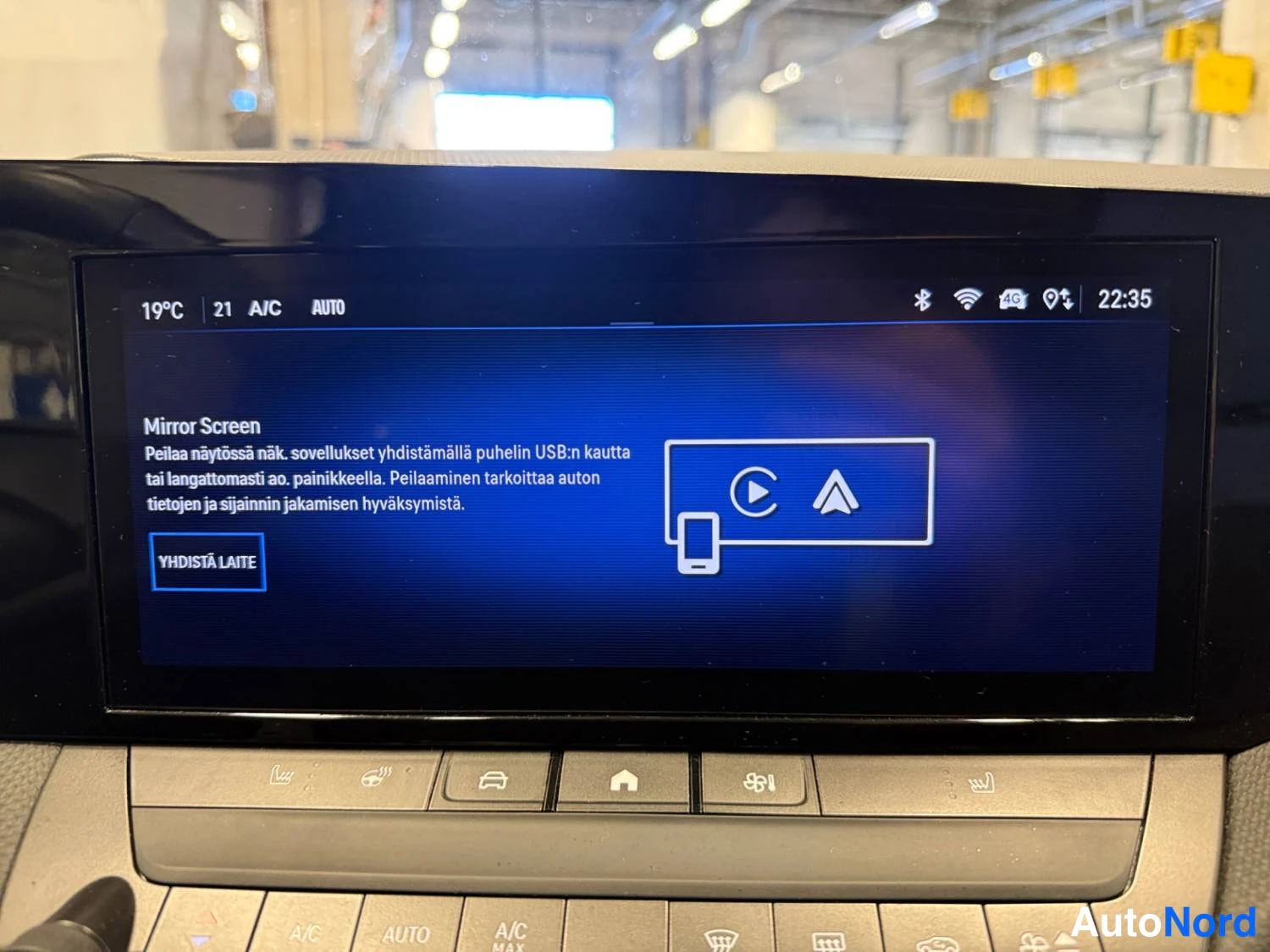 Musta Opel Astra 2024, yksityiskohta, kuva 21