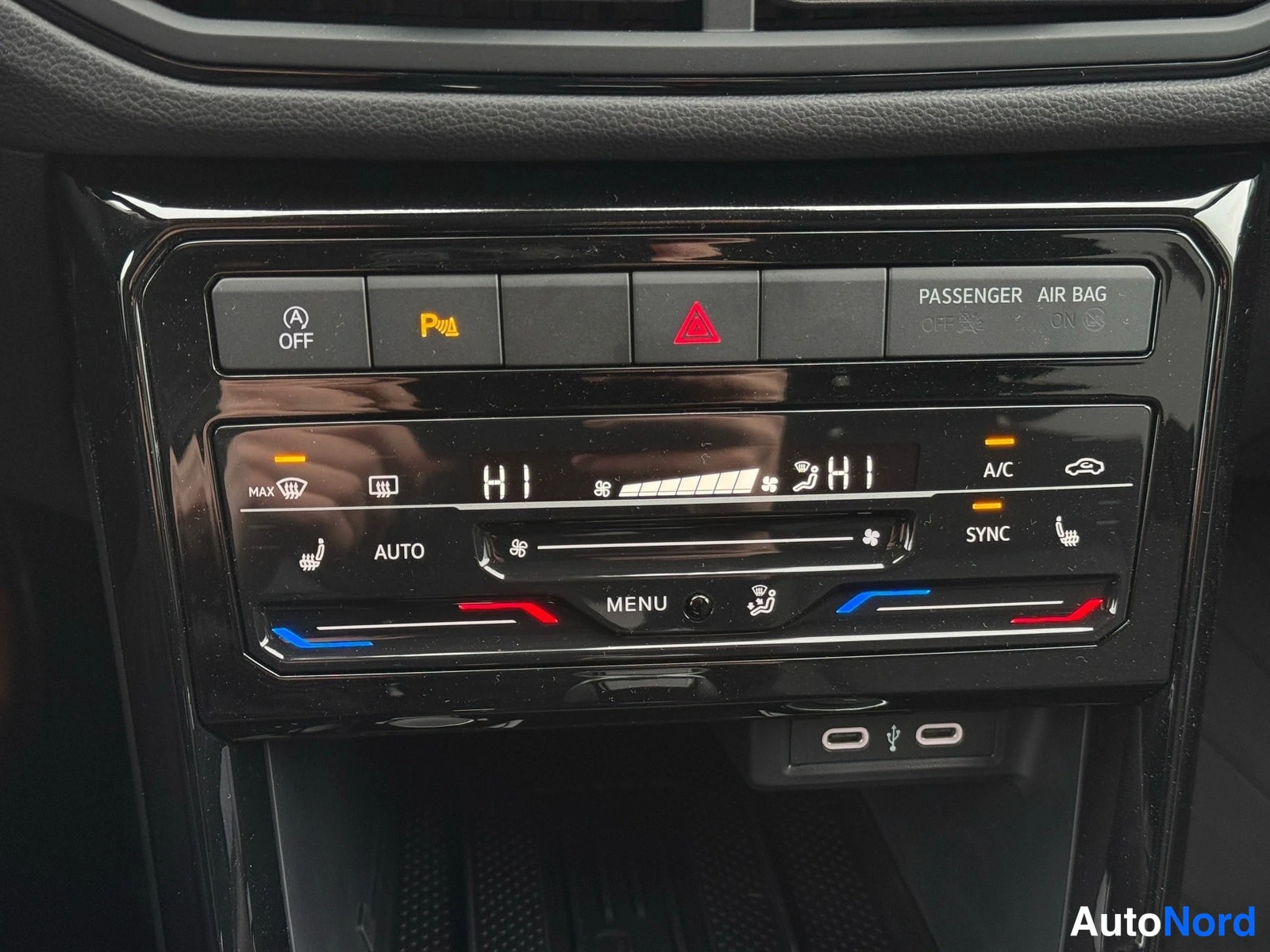 Harmaa Volkswagen T-Cross 2026, yksityiskohta, kuva 11
