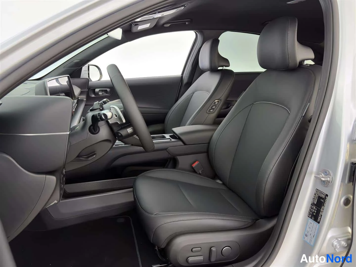 Harmaa Hyundai IONIQ 6 2026, etuistuimet, kuva 18