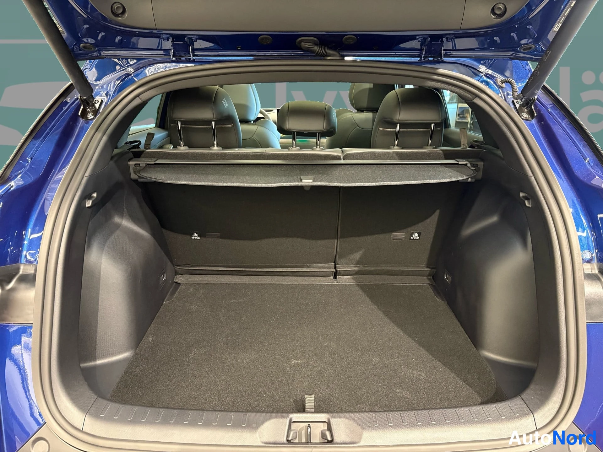 Sininen BYD Atto 3 2026, tavaratila, kuva 10