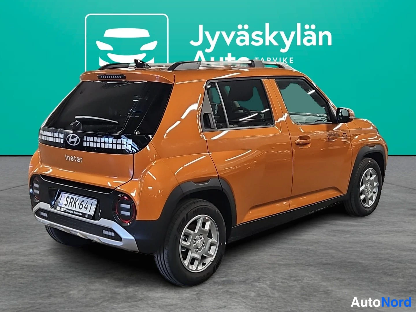 Oranssi Hyundai Inster 2026, takaviisto, kuva 8