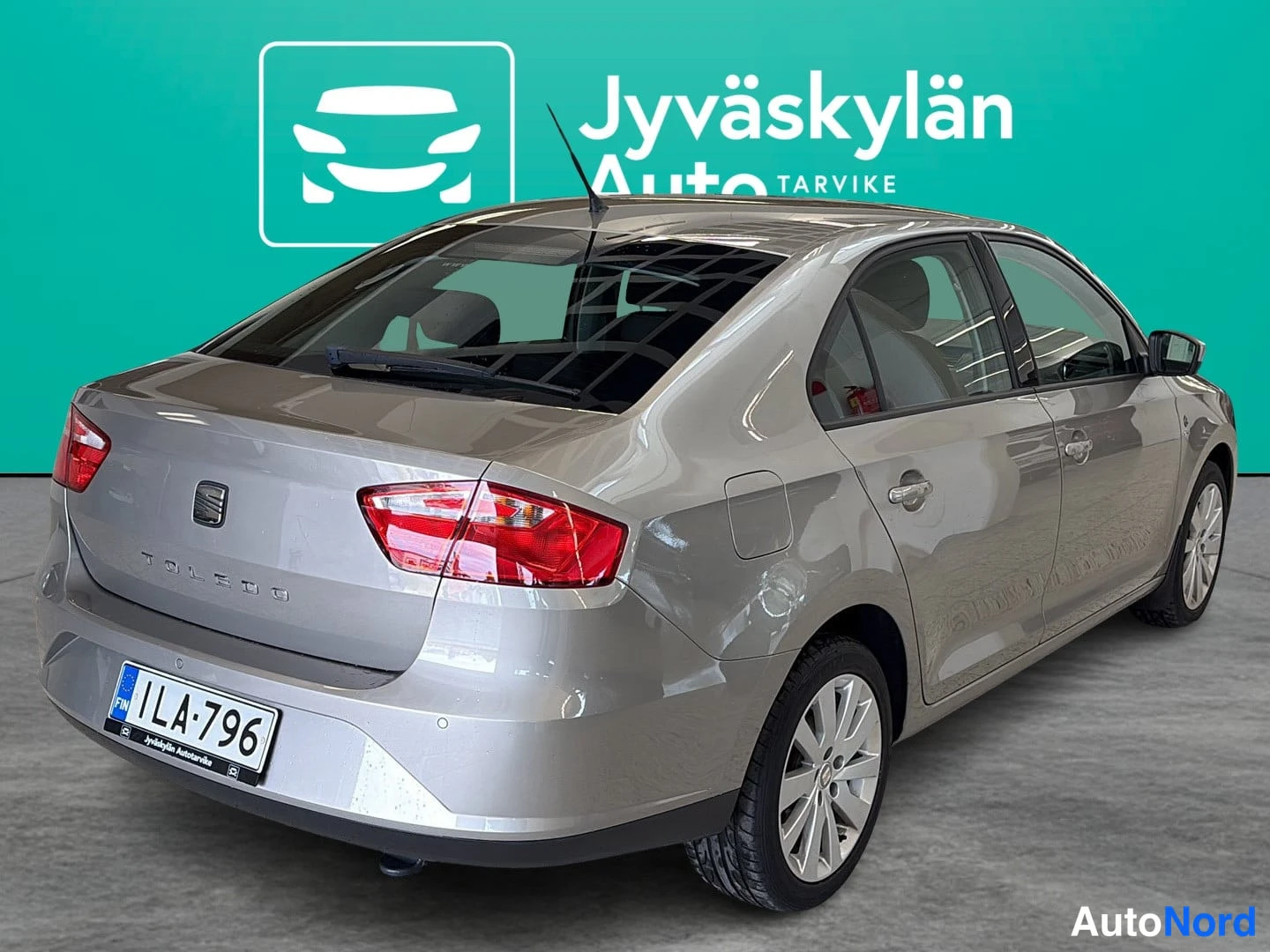 Beige Seat Toledo 2013, takaviisto, kuva 5