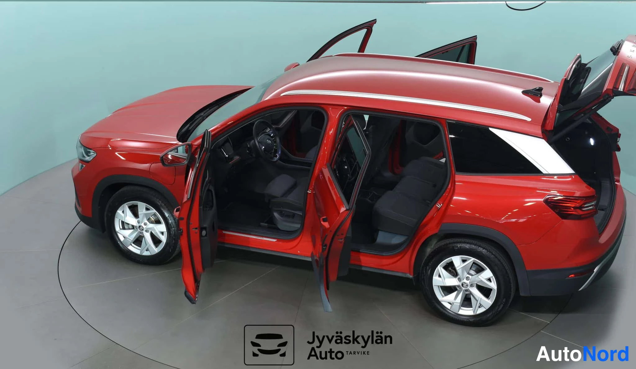 Punainen Skoda Kodiaq 2024, takaviisto, kuva 13