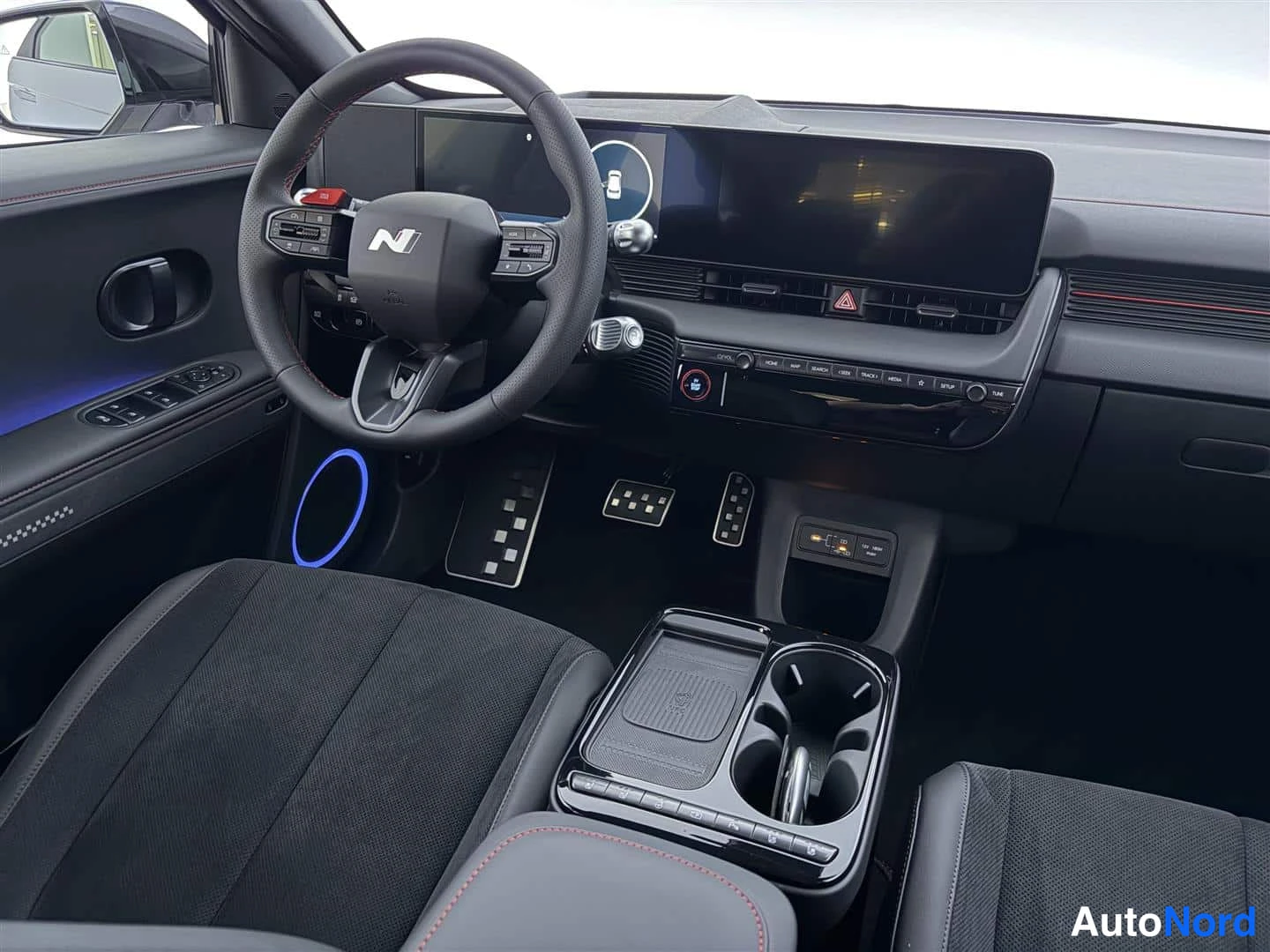 Harmaa Hyundai IONIQ 5 2026, ohjaamo, kuva 14